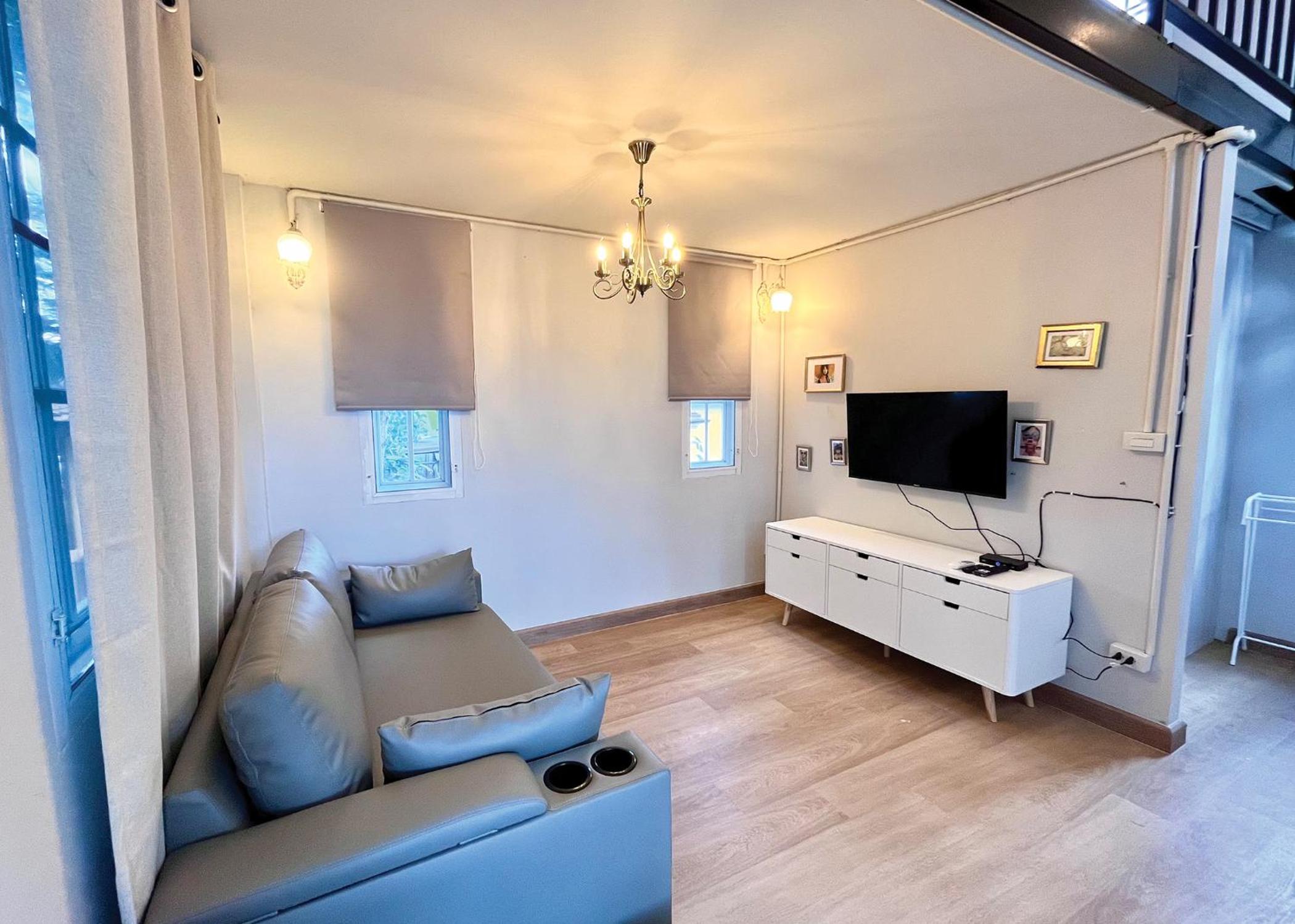 Two-Bedroom House - Photo 27