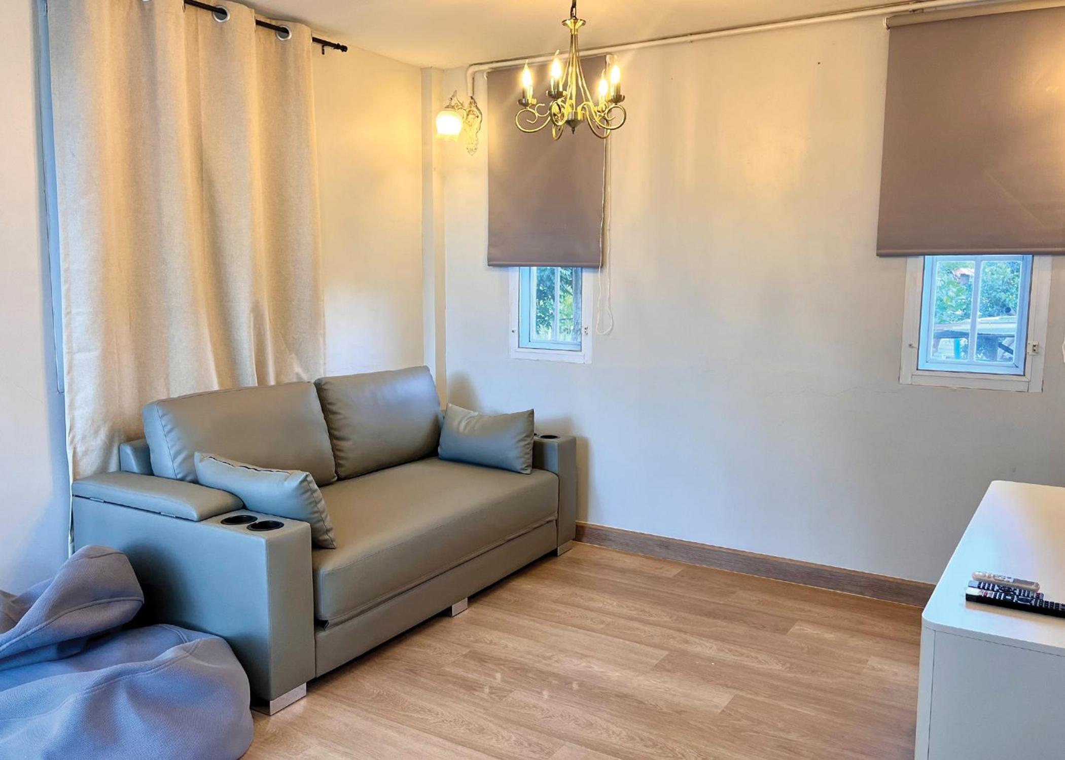 Two-Bedroom House - Photo 25