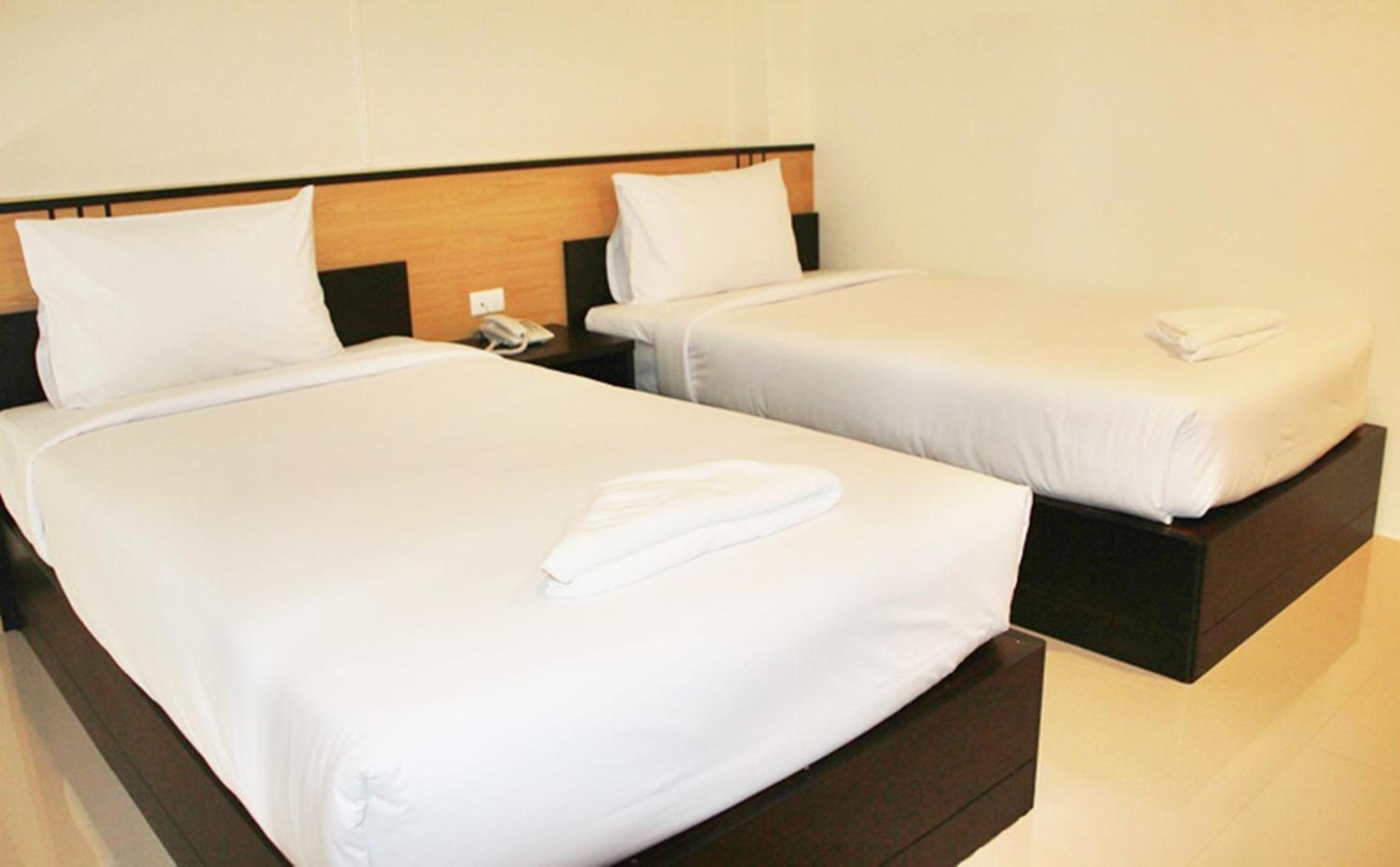 Standard Twin Room - Photo 1