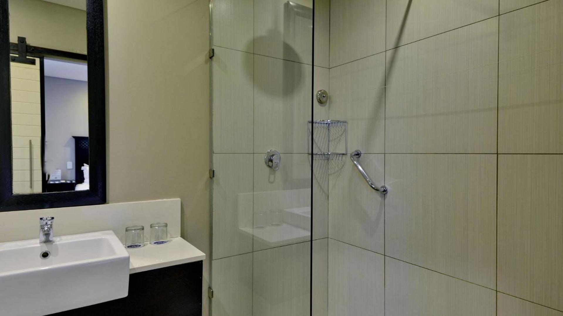 Standard Room - Photo 10