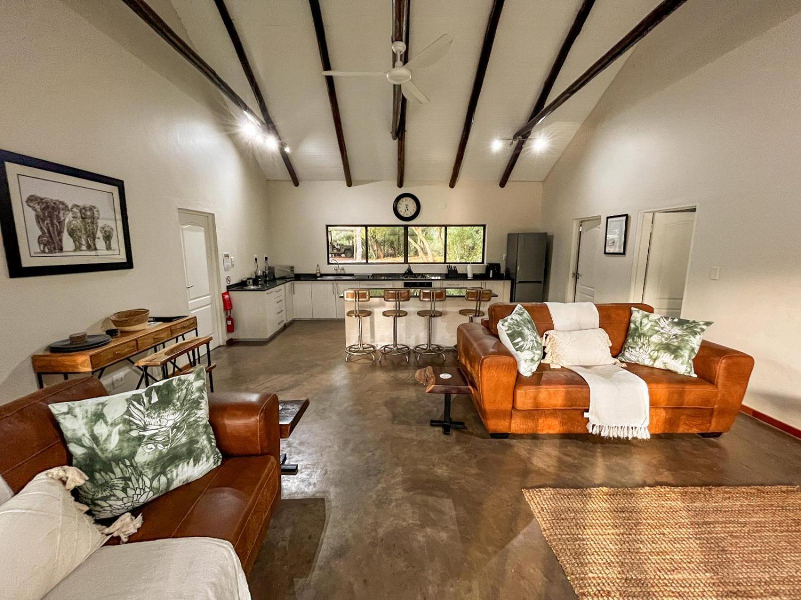 Four-Bedroom House photo 2