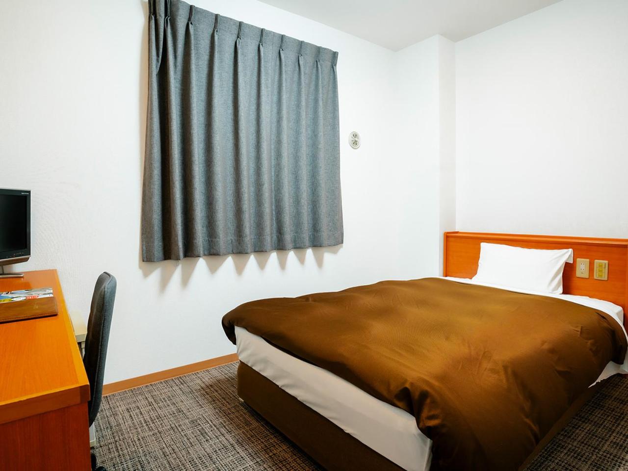 Single Room with Private Bathroom photo 1