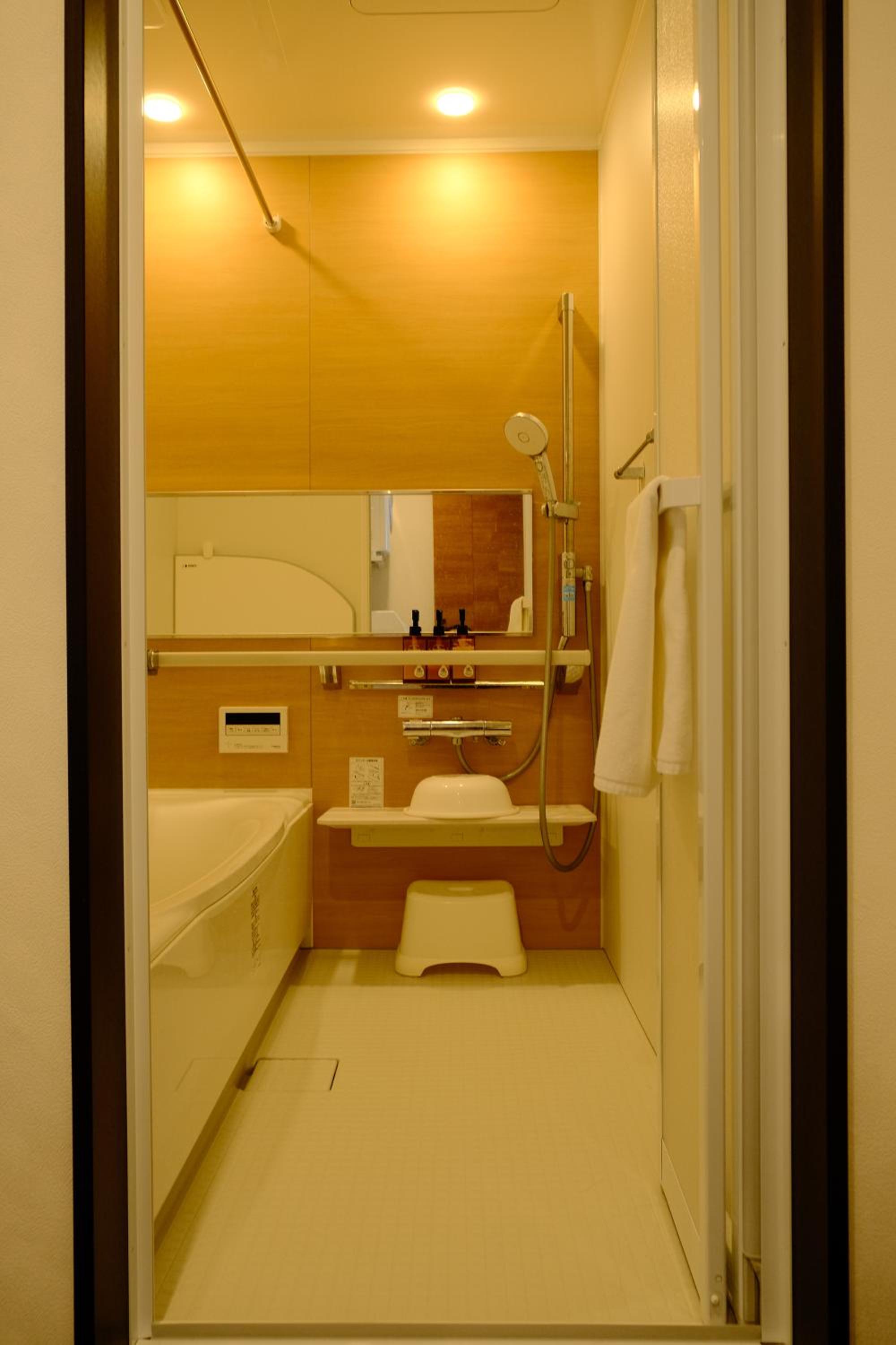 Three-Bedroom House photo 2