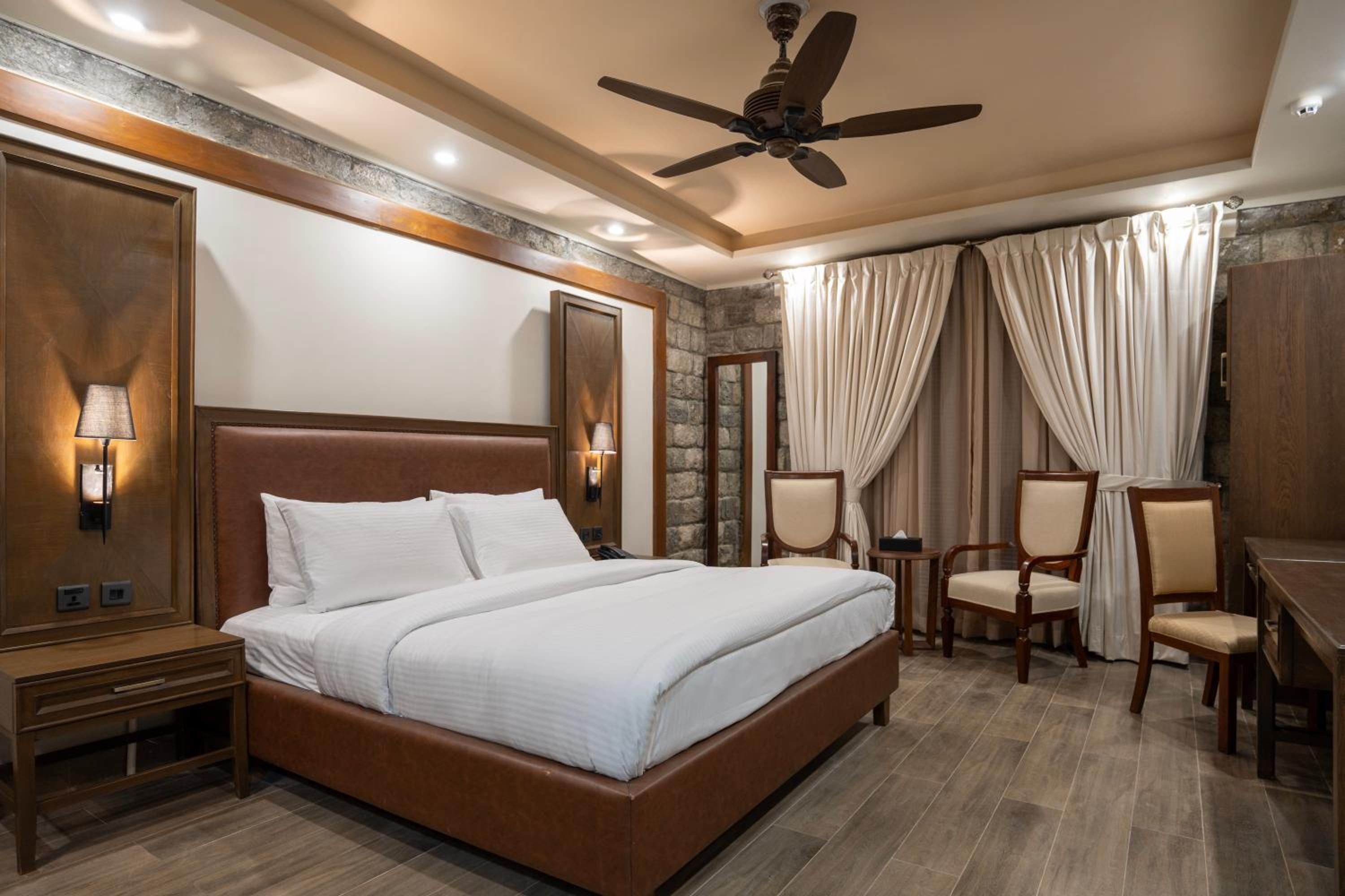 Deluxe Queen Room photo 3