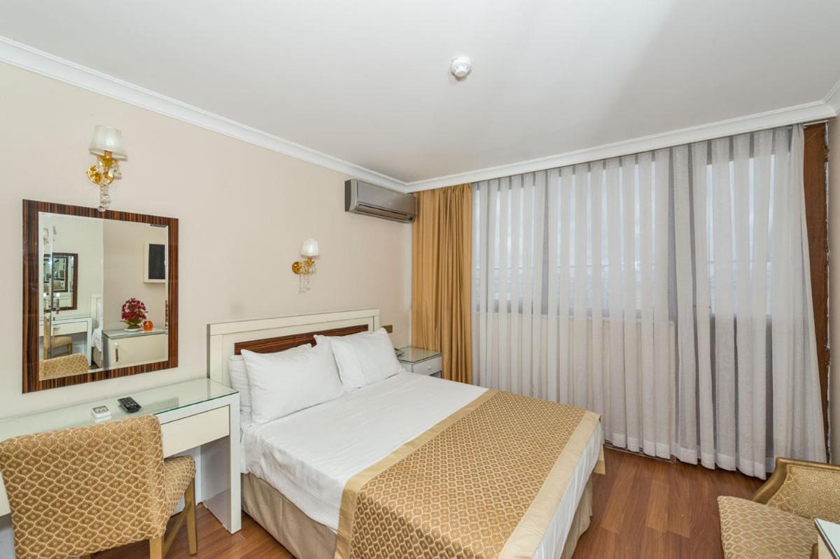 Standard Double or Twin Room photo 2