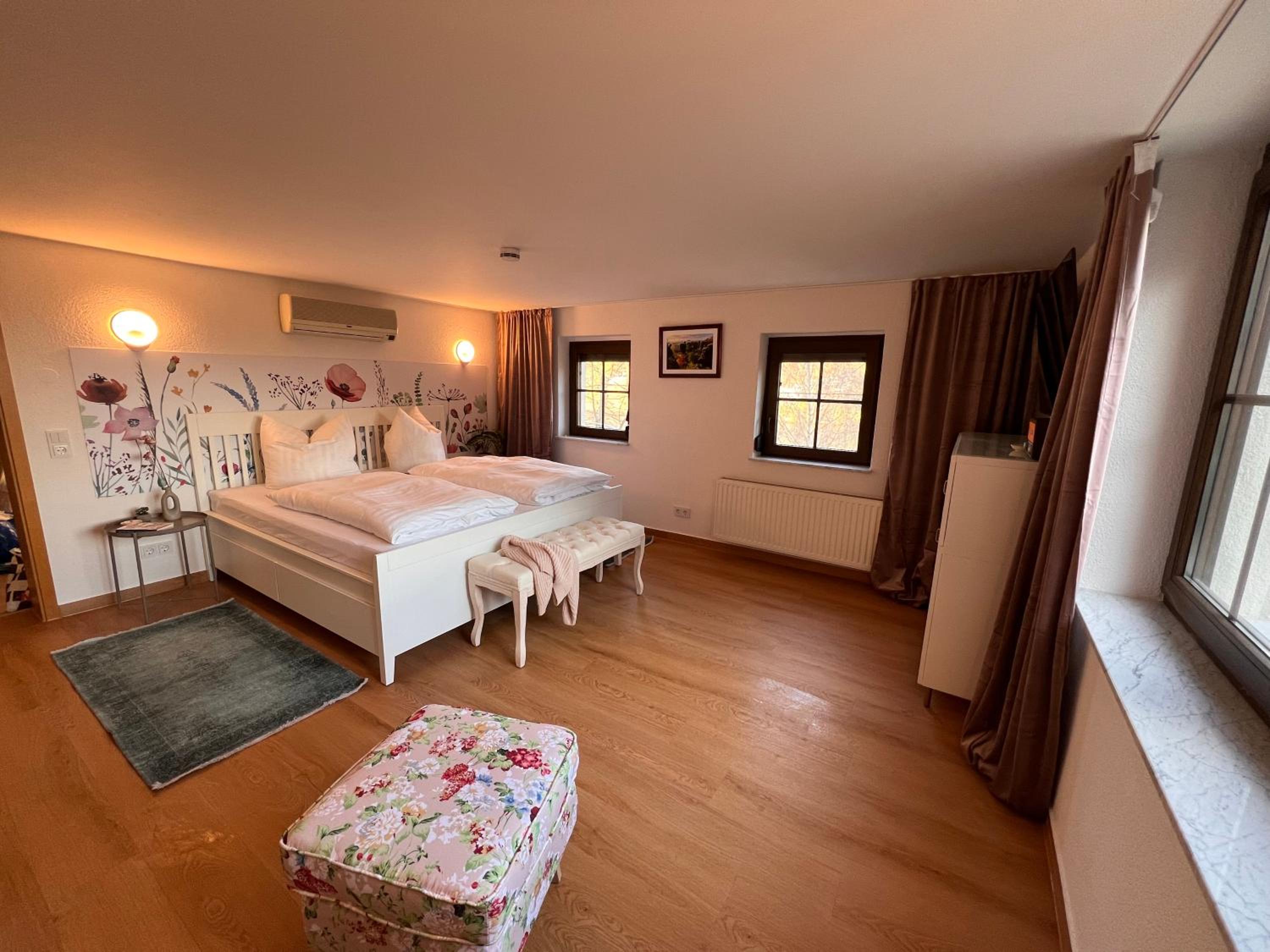 Three-Bedroom Villa photo 1