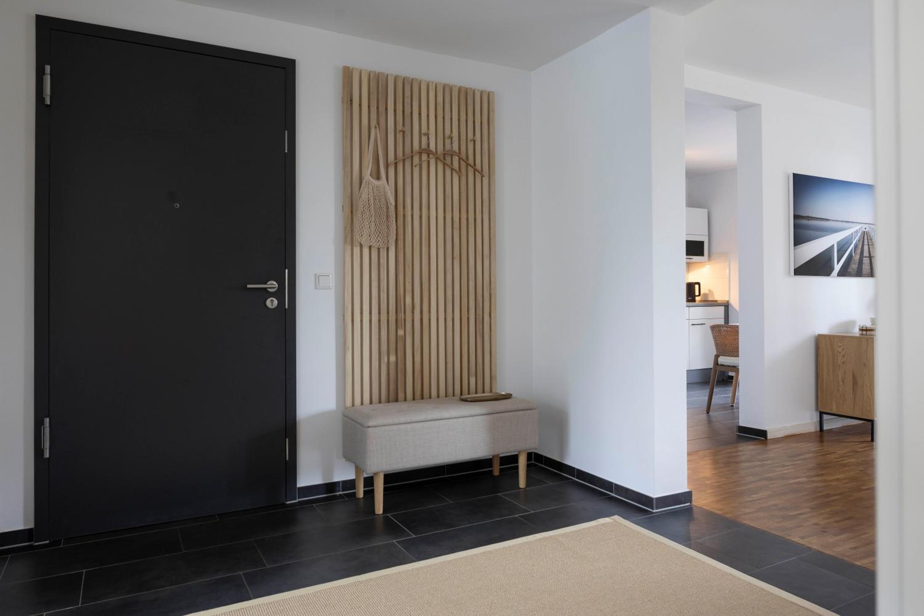 One-Bedroom Apartment photo 2