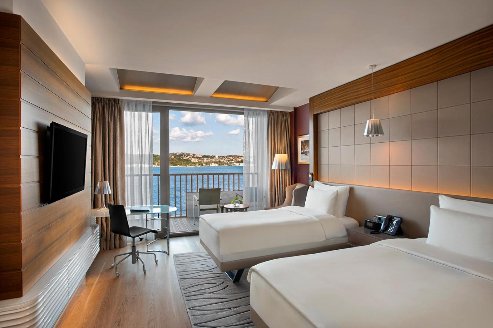 Deluxe Twin Room With Bosphorus View