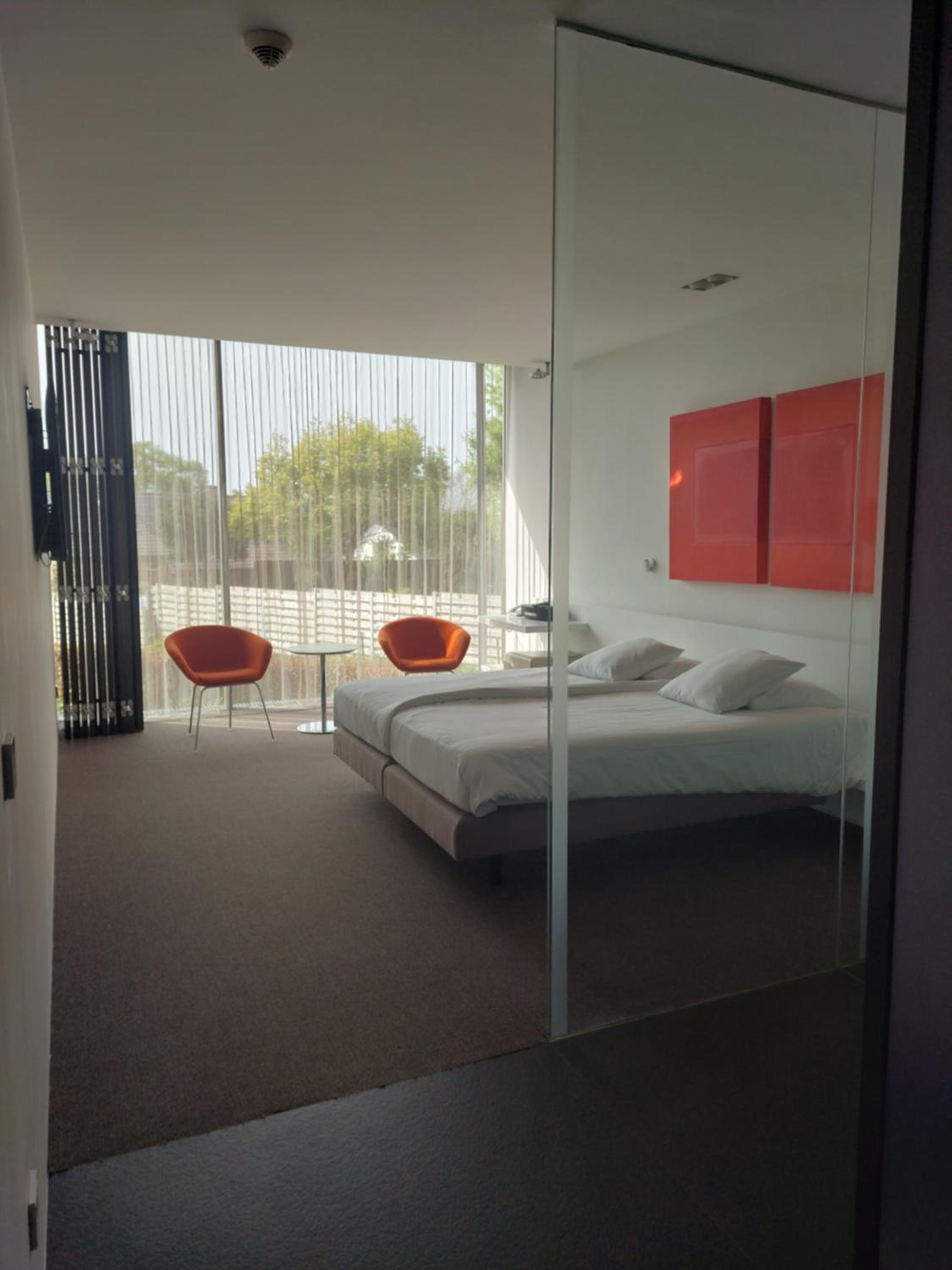 Design Room - Photo 3