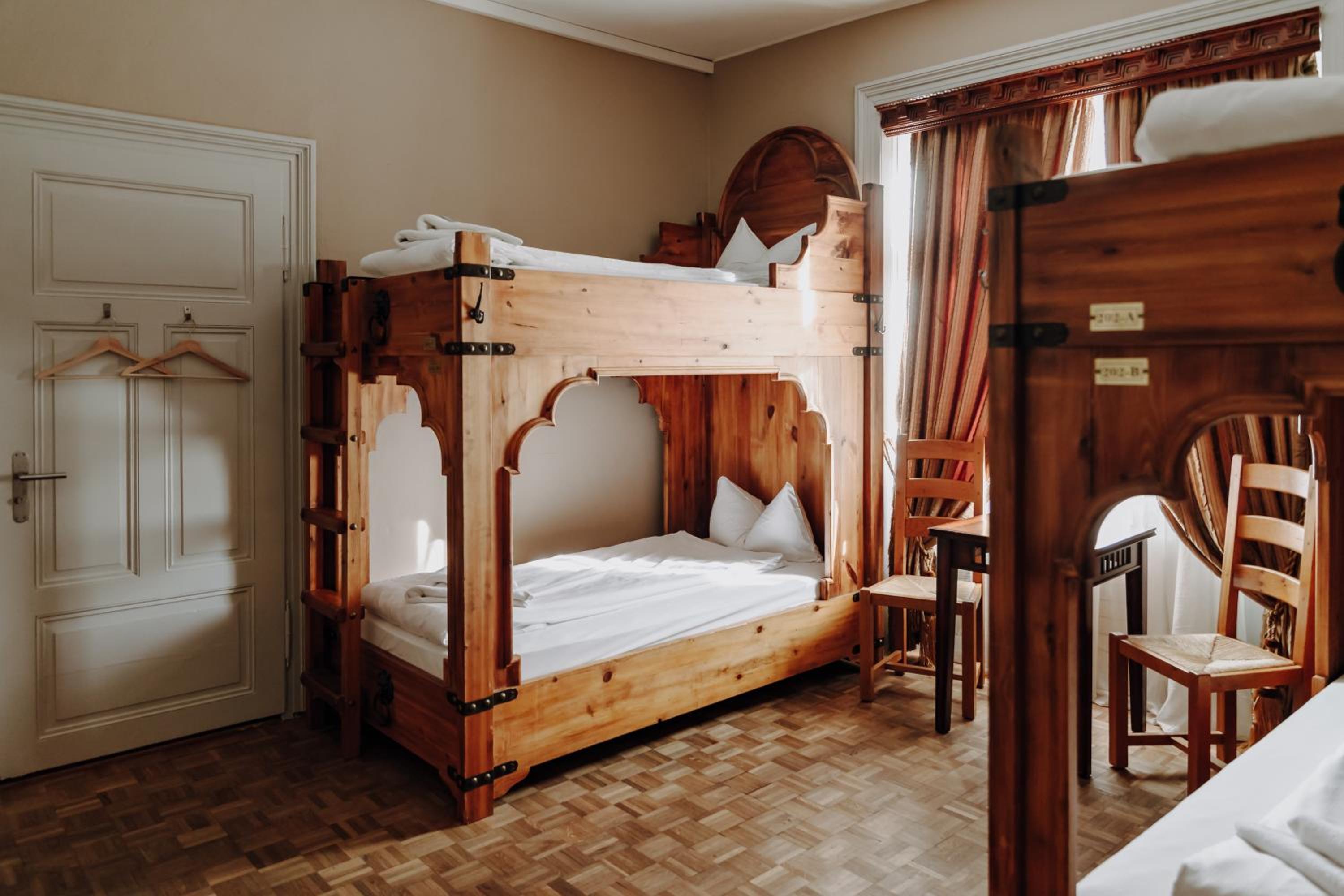 Bed in 4-Bed Dormitory Room photo 3