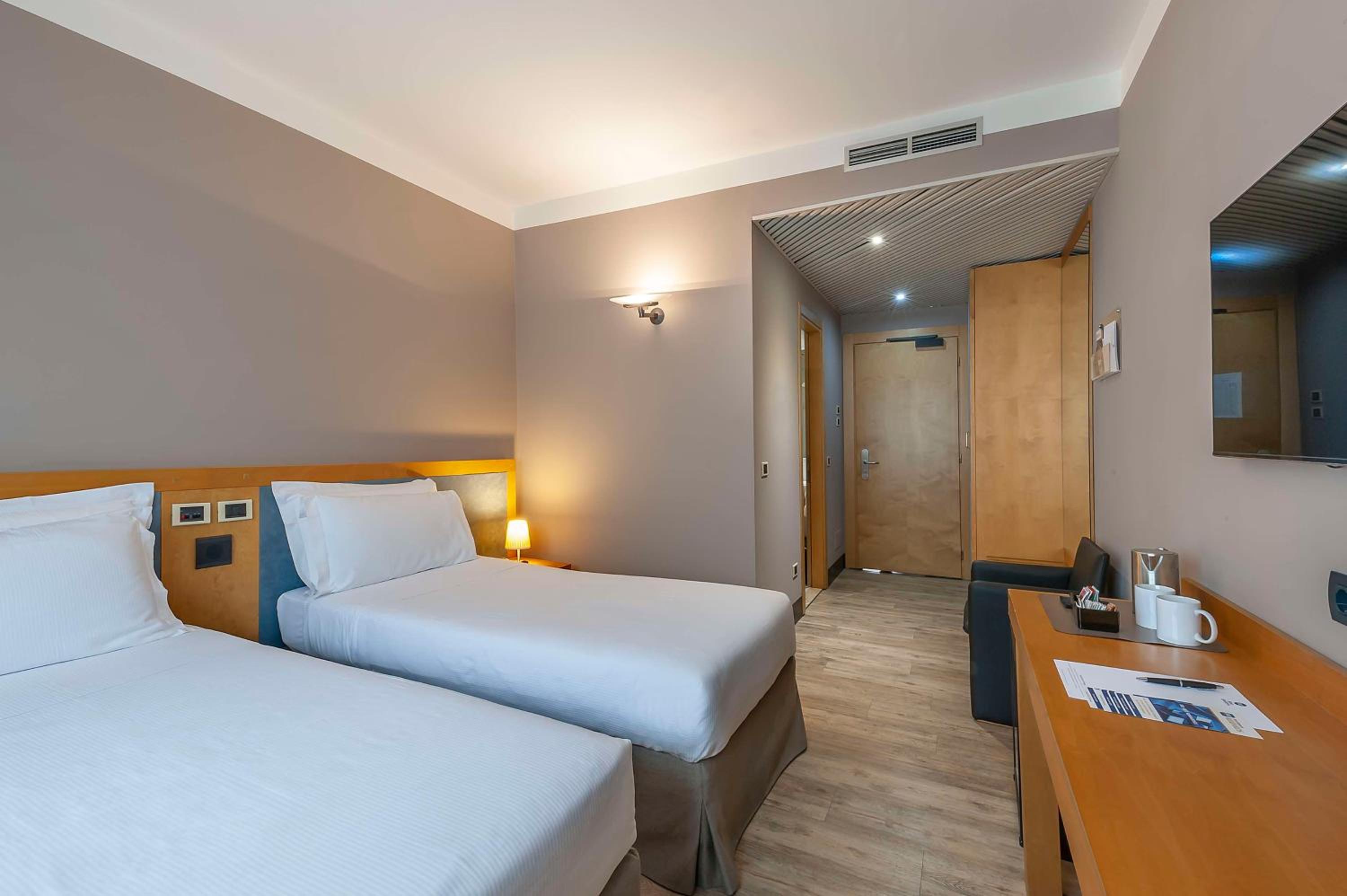 Economy Twin Room