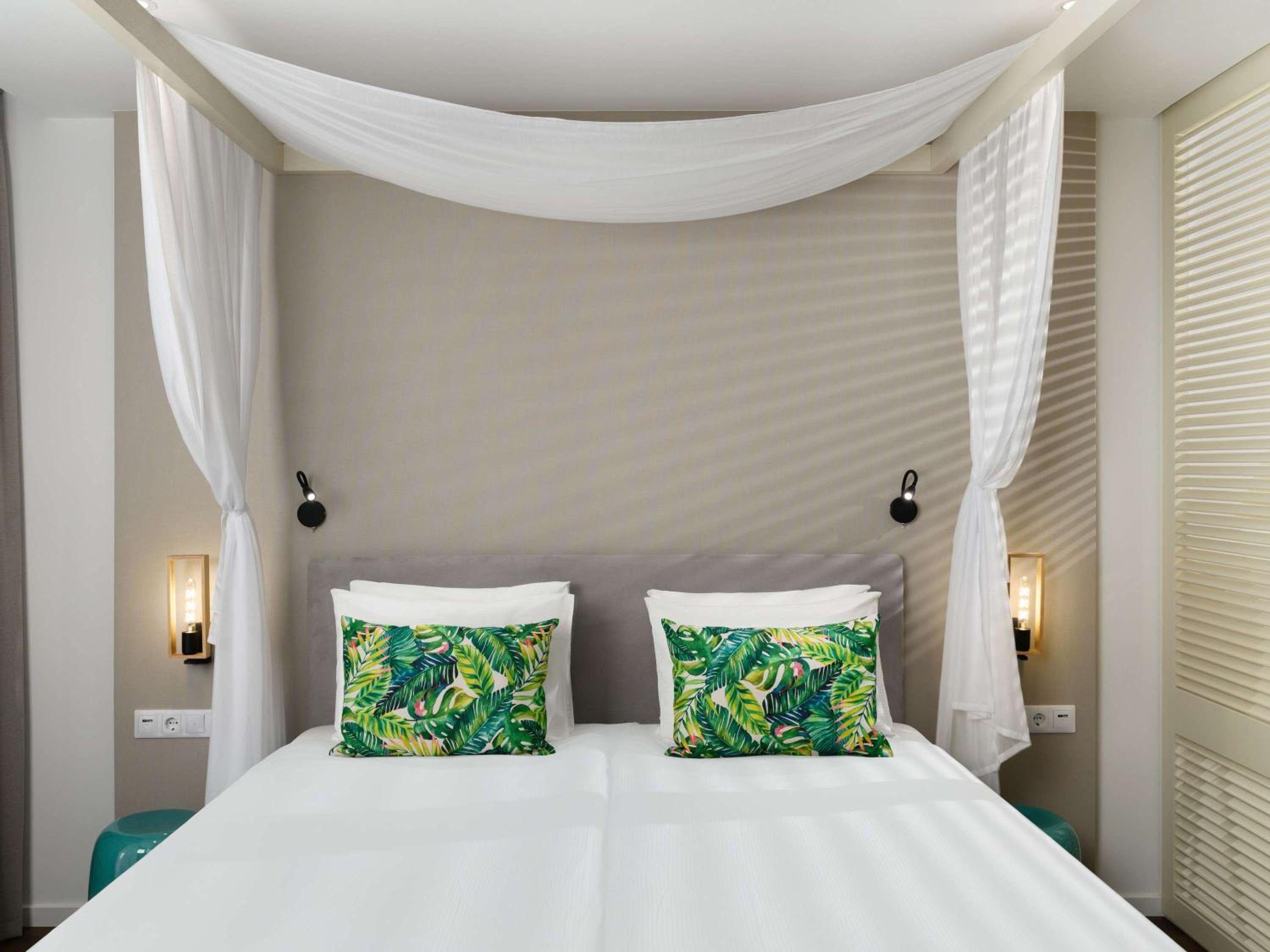 Superior King Room - Photo 4