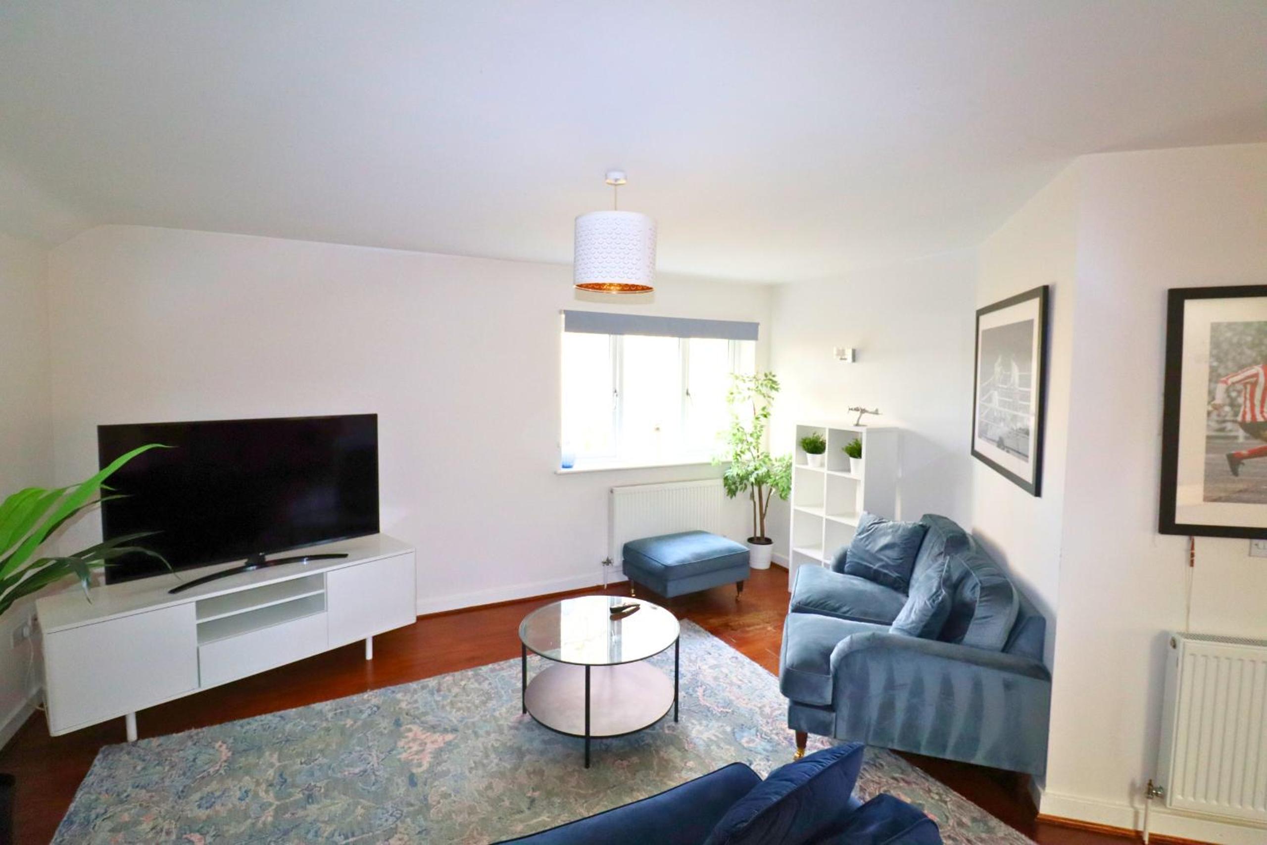 Apartment photo 1