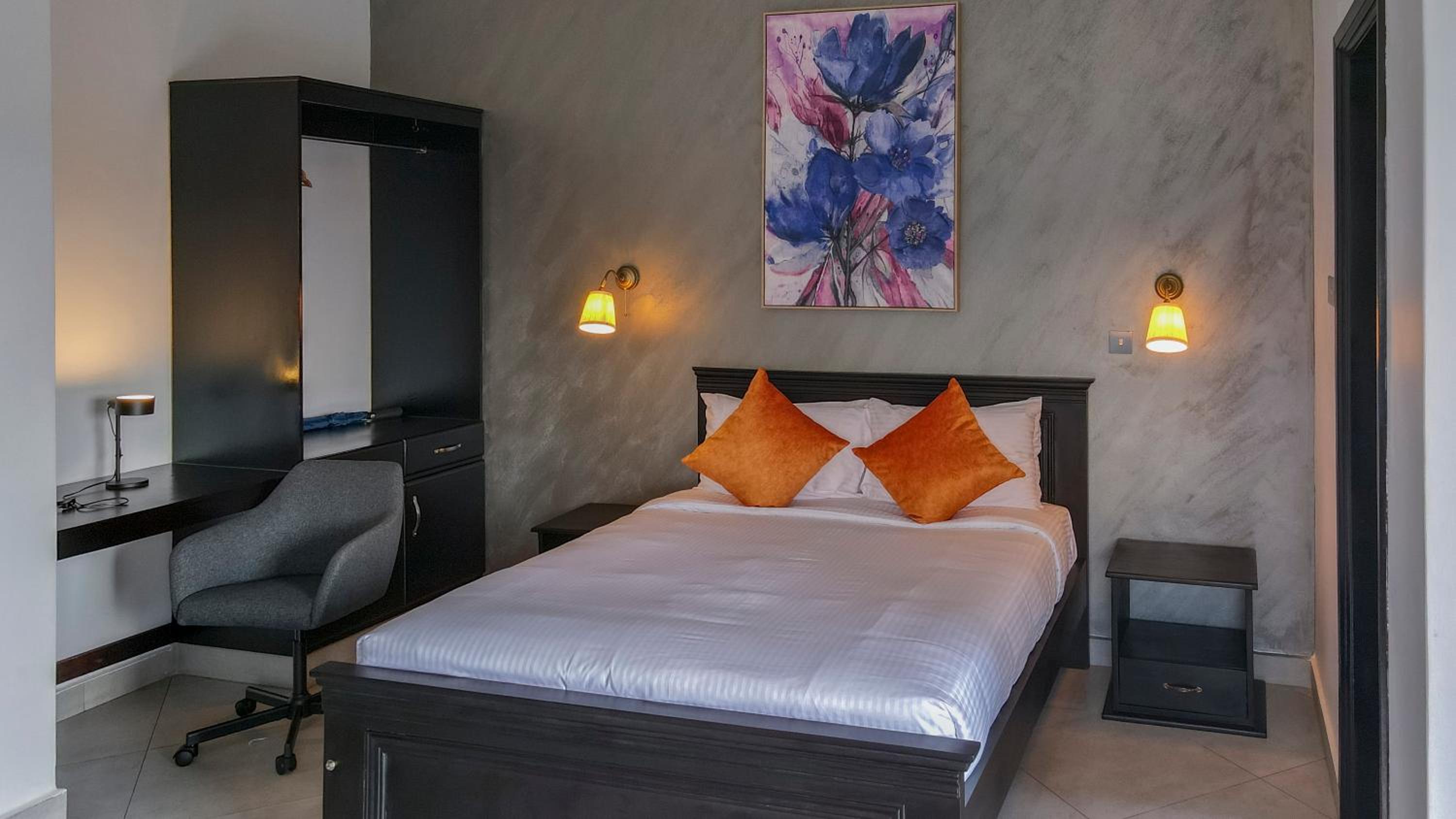 Single Room photo 2