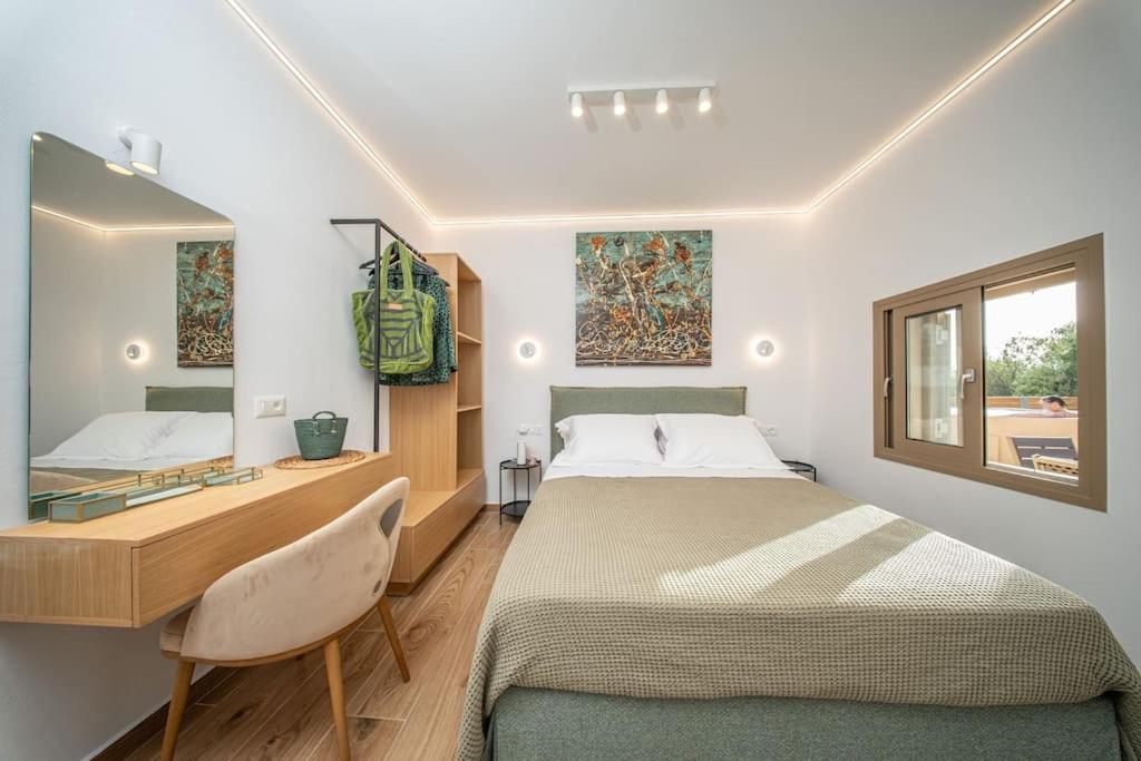 One-Bedroom House photo 1
