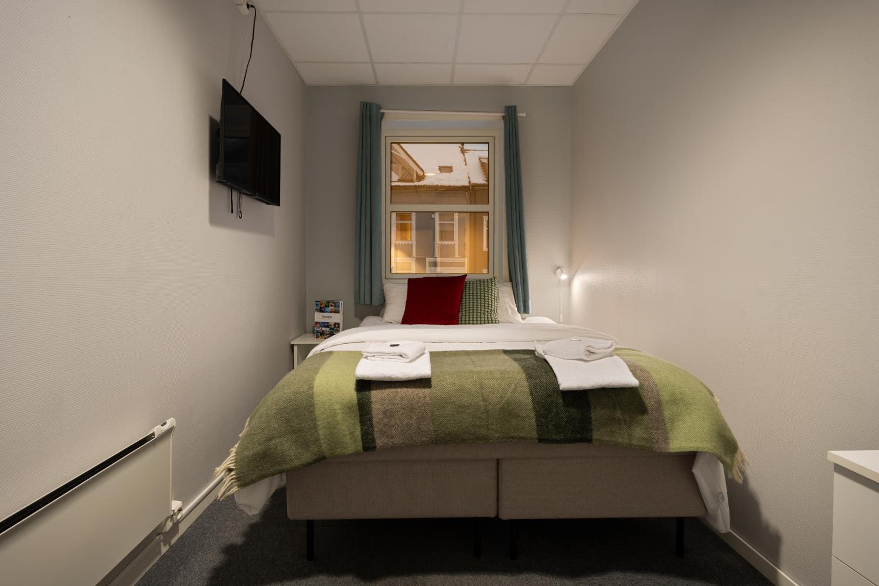 Budget Double Room - Photo 1