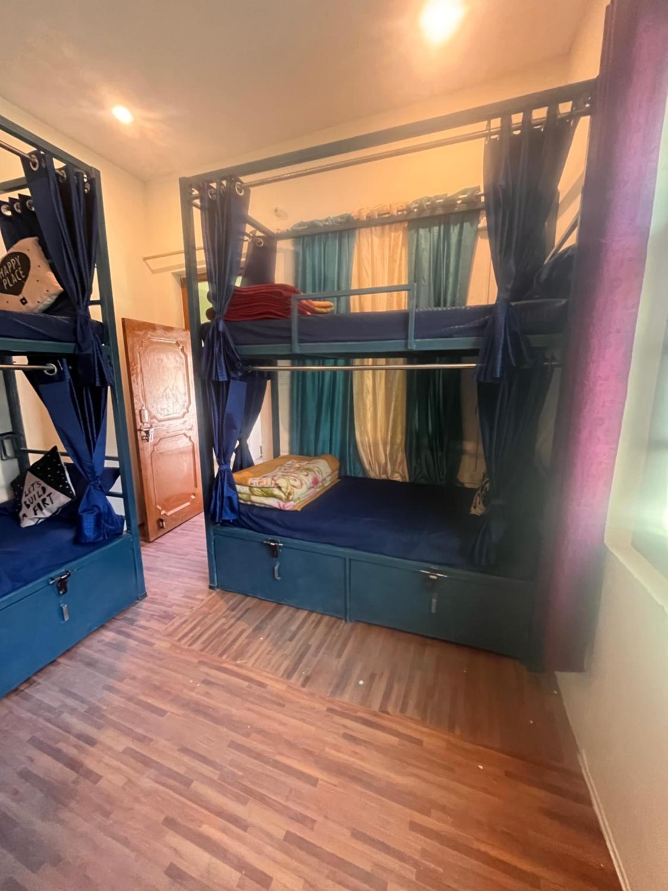 Bed in 6-Bed Mixed Dormitory Room photo 1