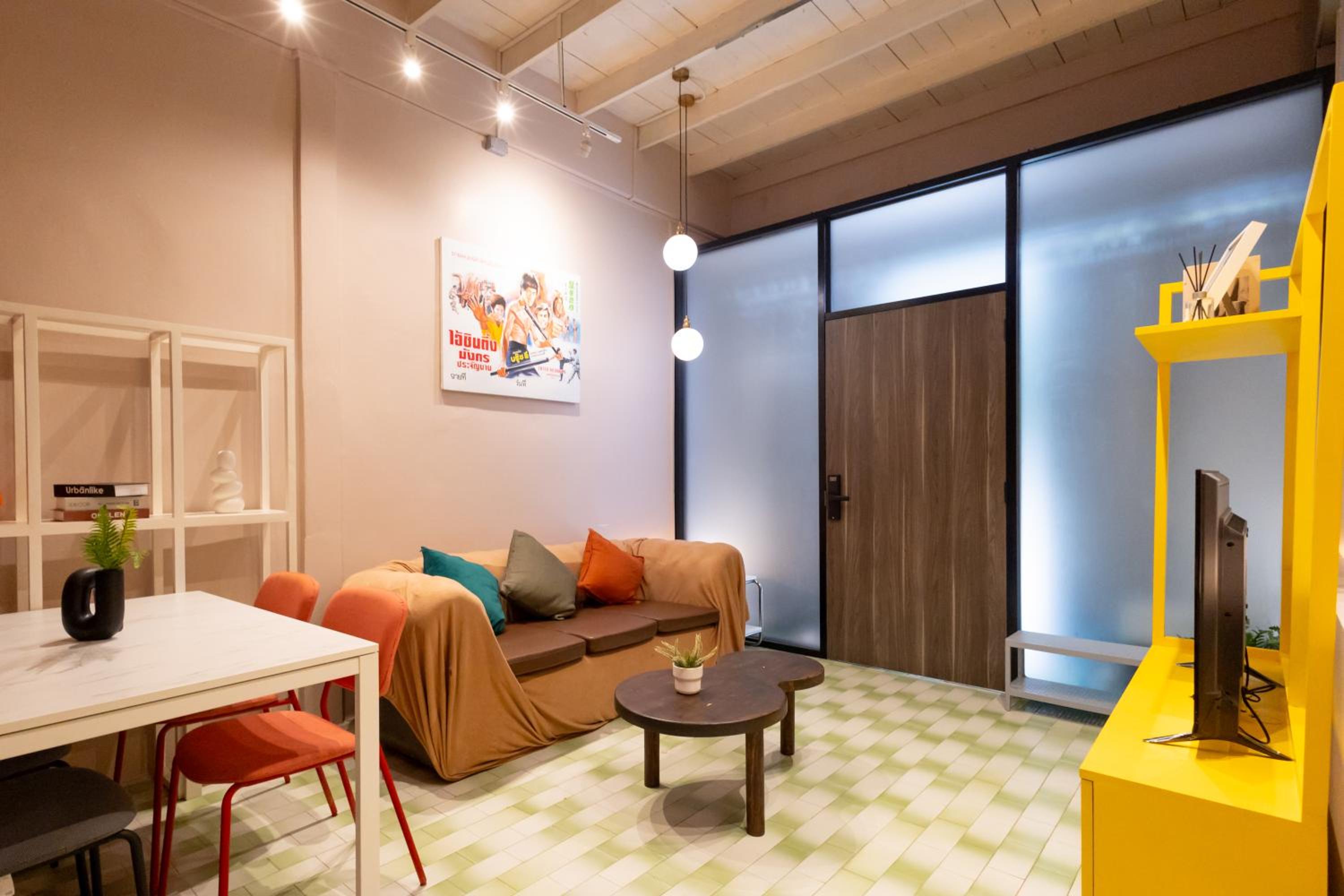 Two-Bedroom House photo 2