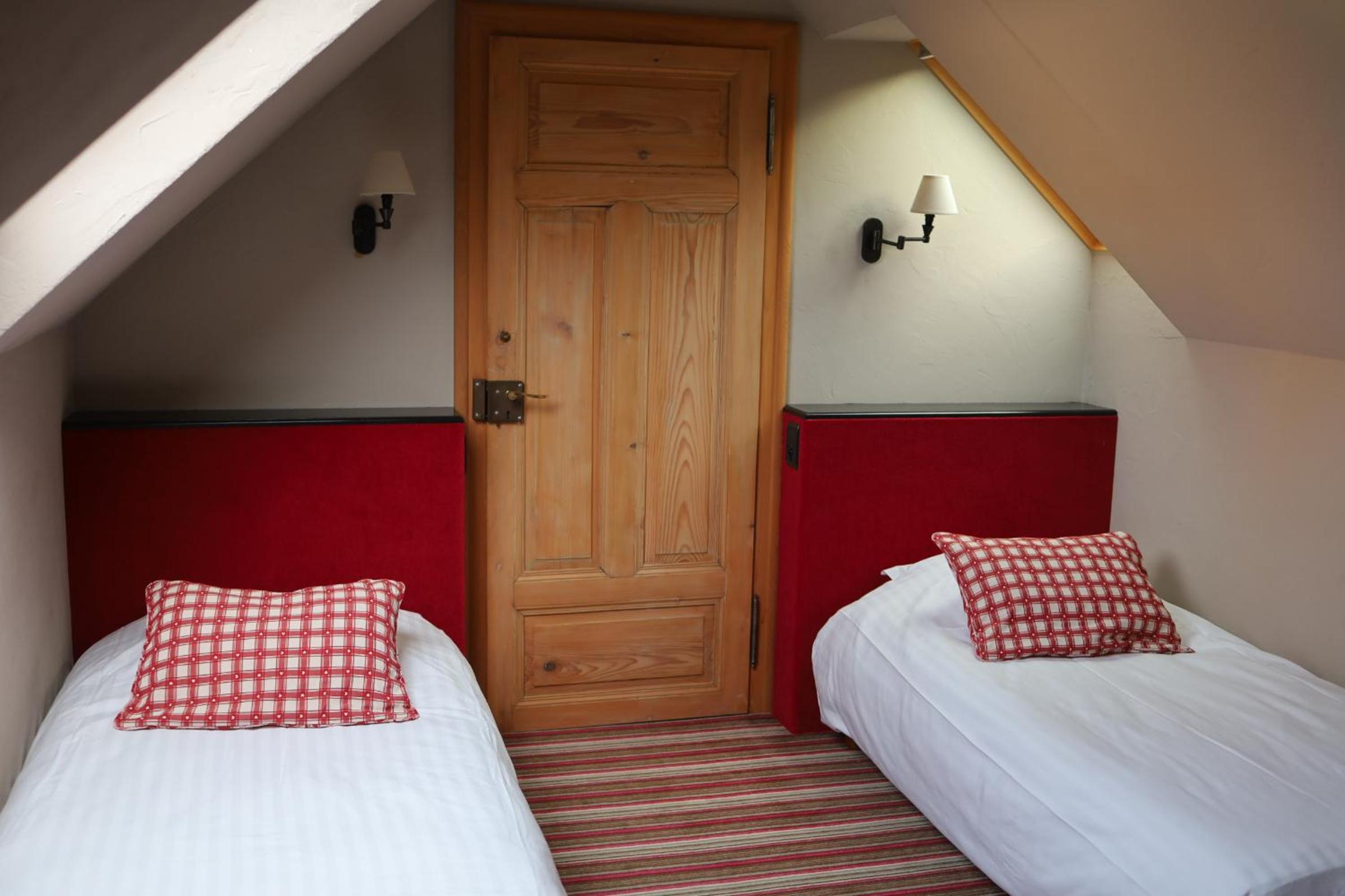 Superior Quadruple Room photo 3