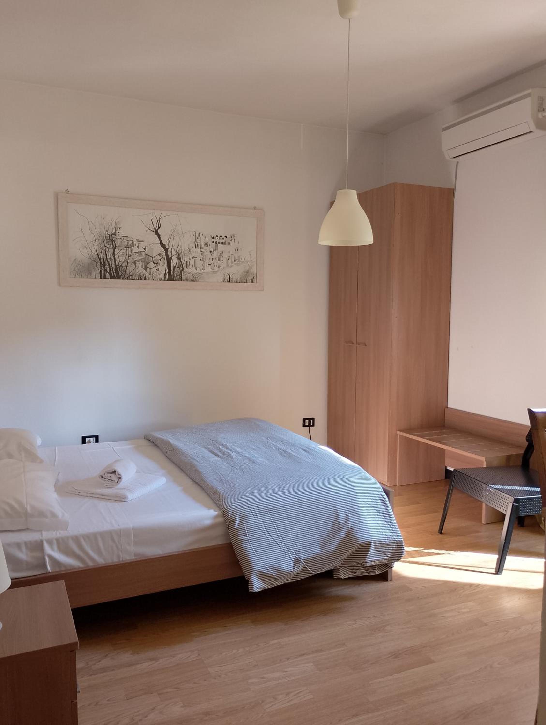 Double Room With Shared Bathroom photo 3