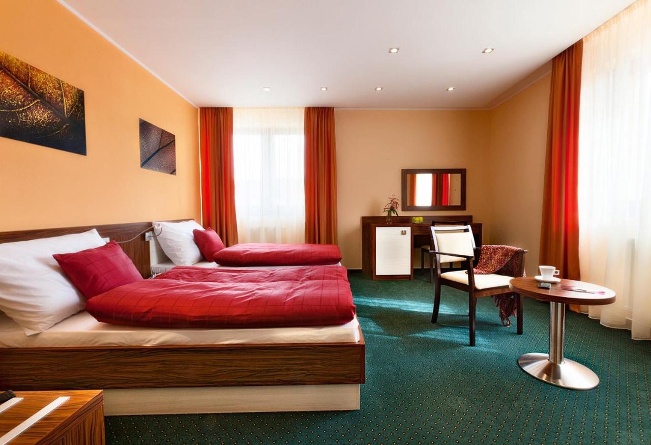 Suite - Photo 6