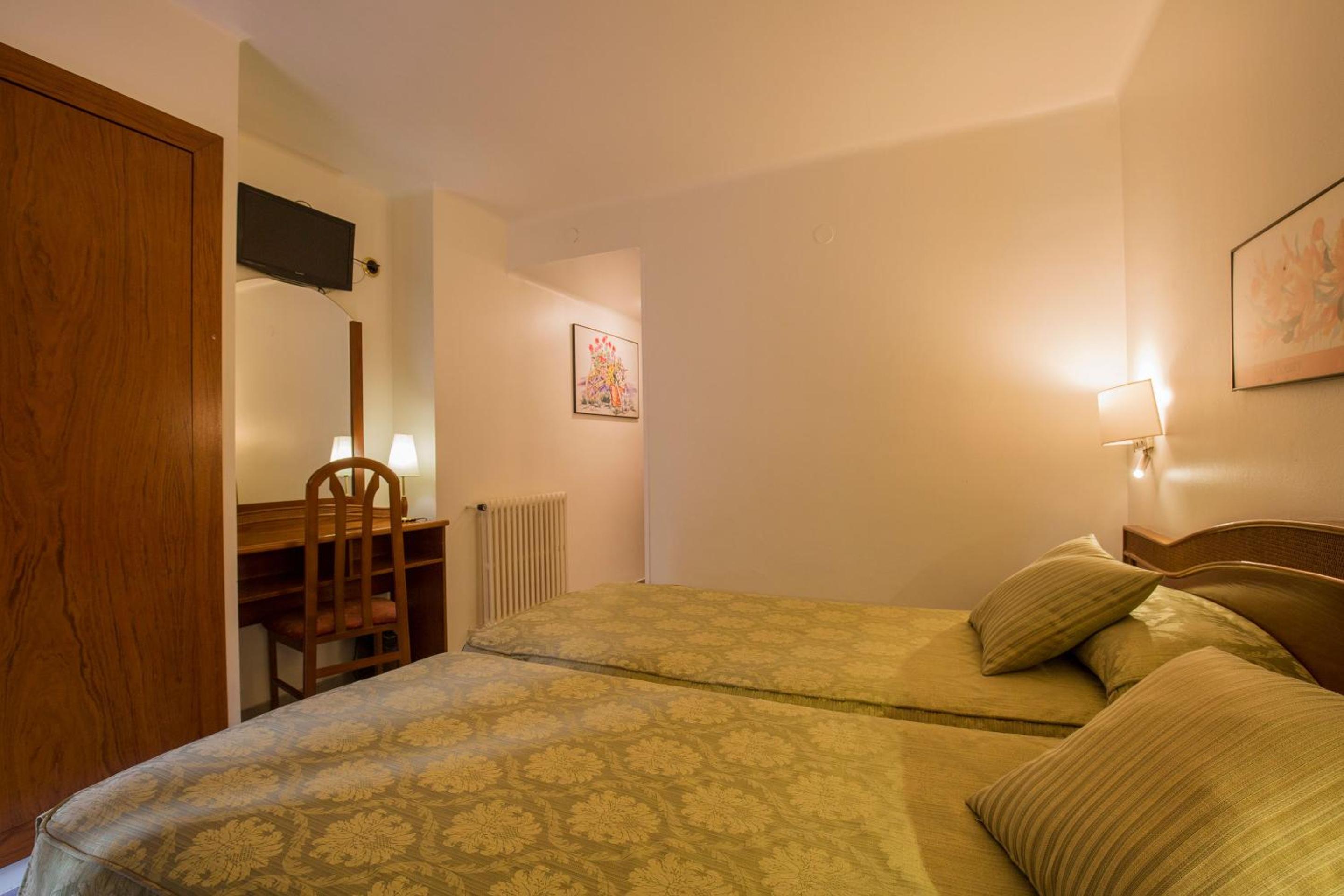 Quadruple Room photo 2