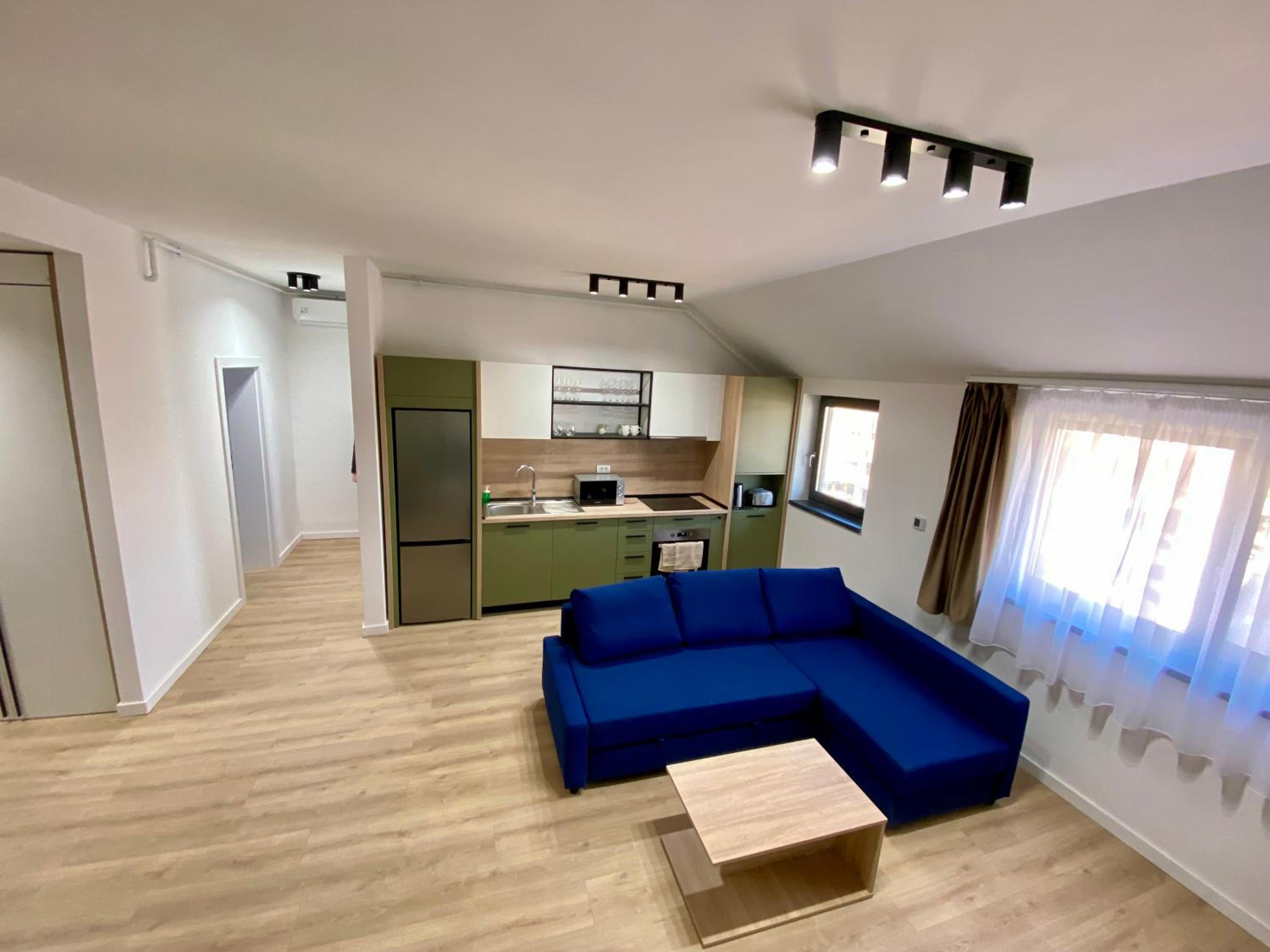 One-Bedroom Apartment photo 1