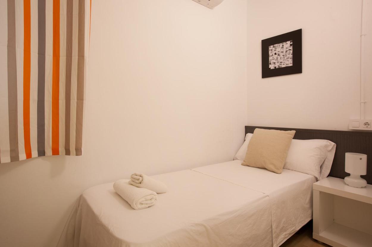 Three-Bedroom Apartment photo 3