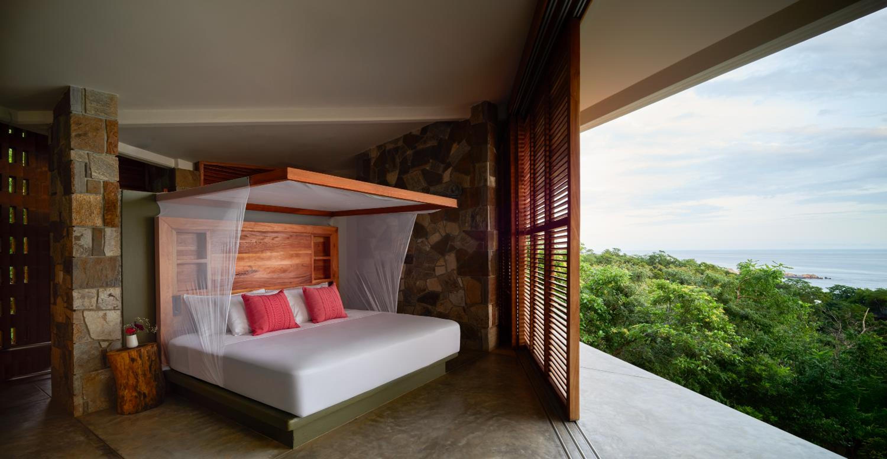 Bungalow with Sea View