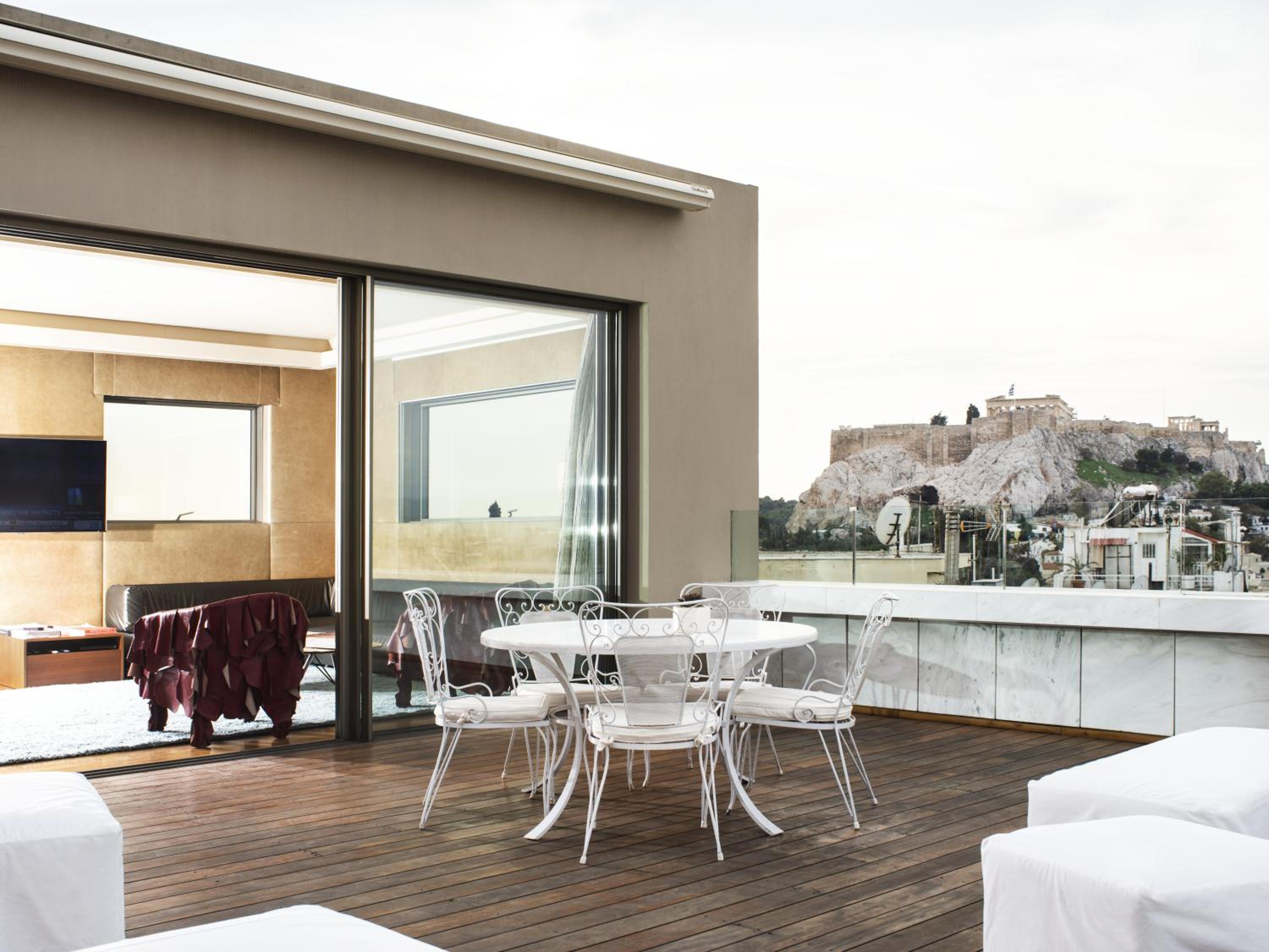 Penthouse Suite - City View