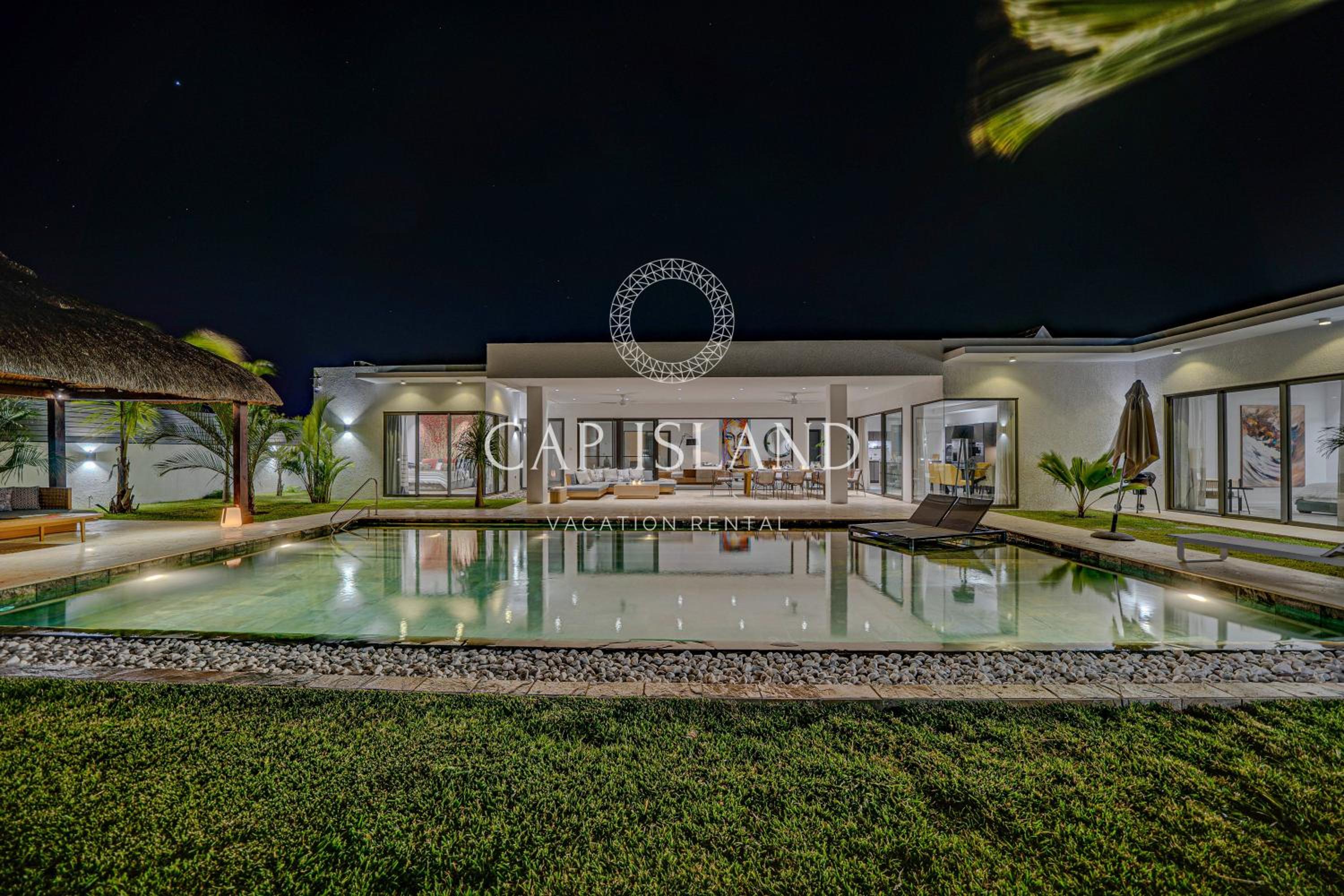 Villa photo 3