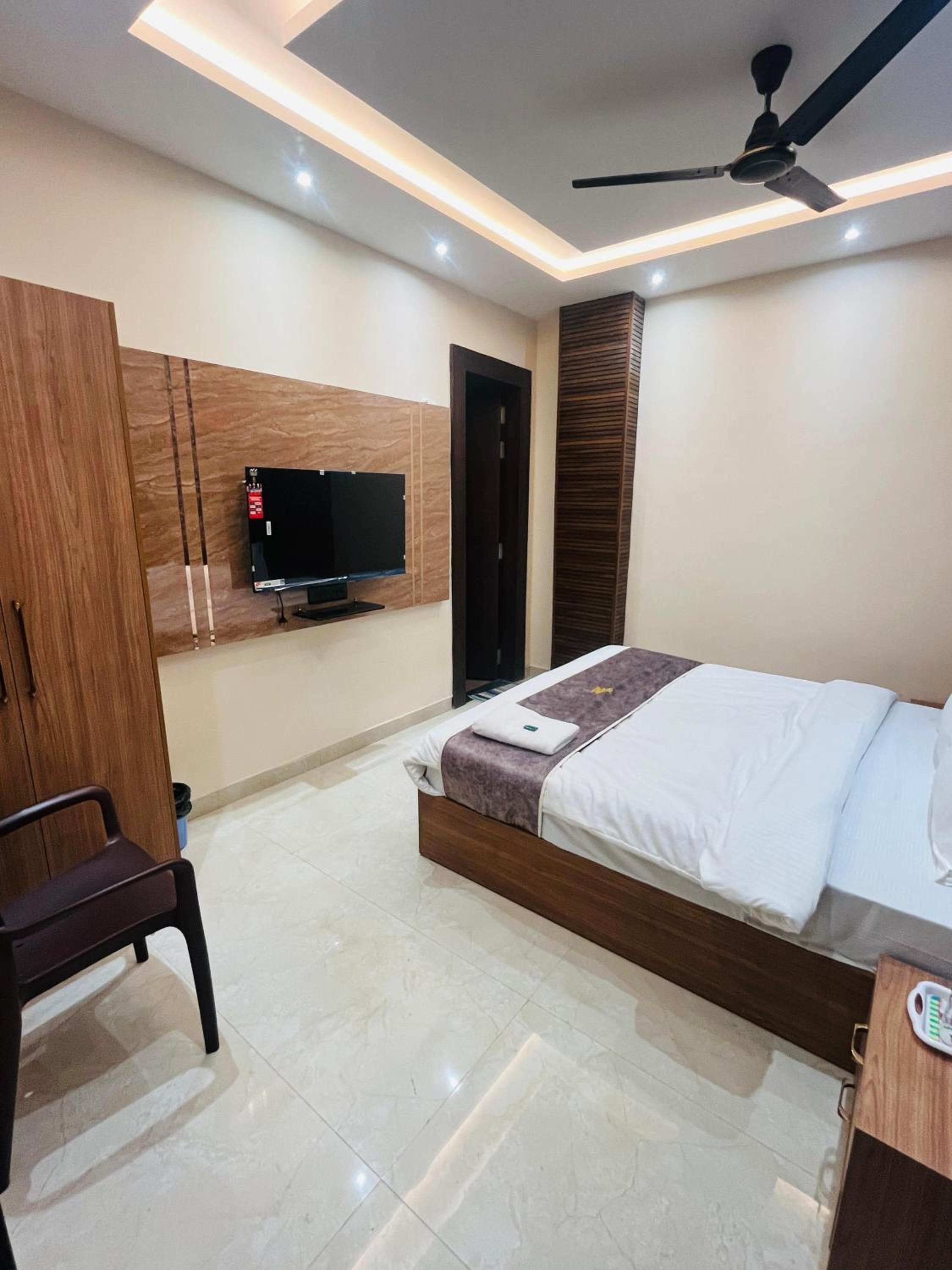 Deluxe Room - Photo 46