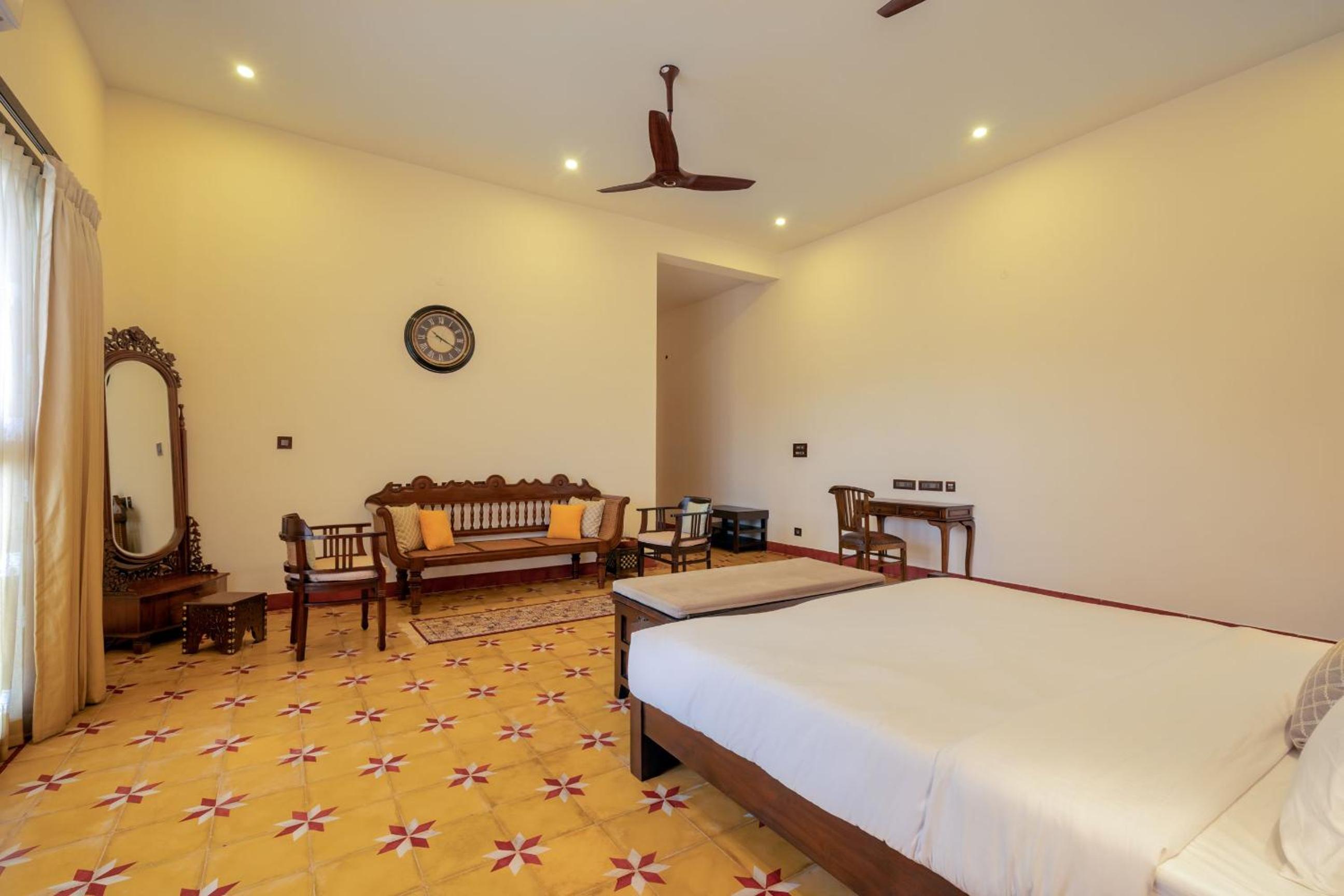 Villa photo 1