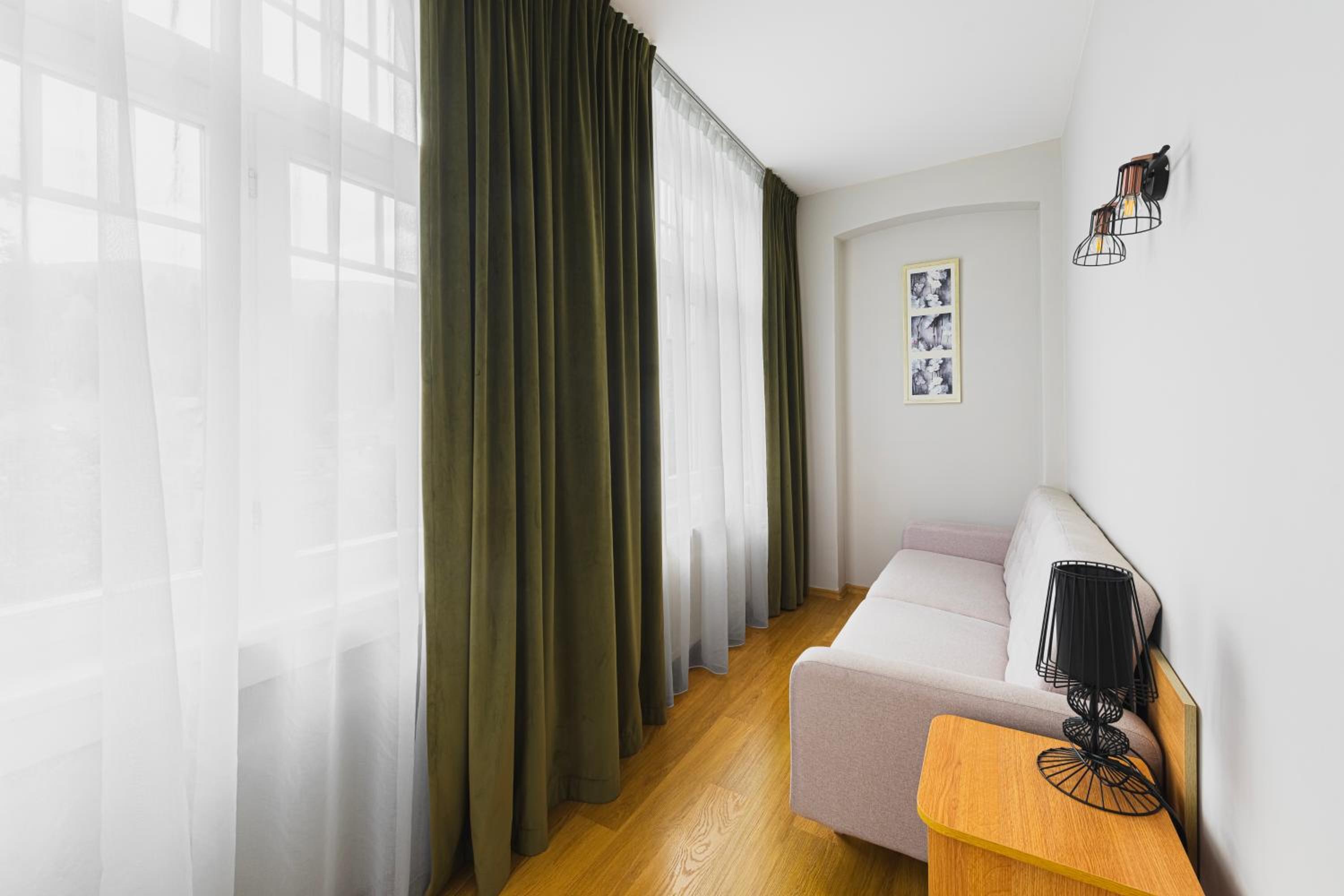 Deluxe Family Room photo 1