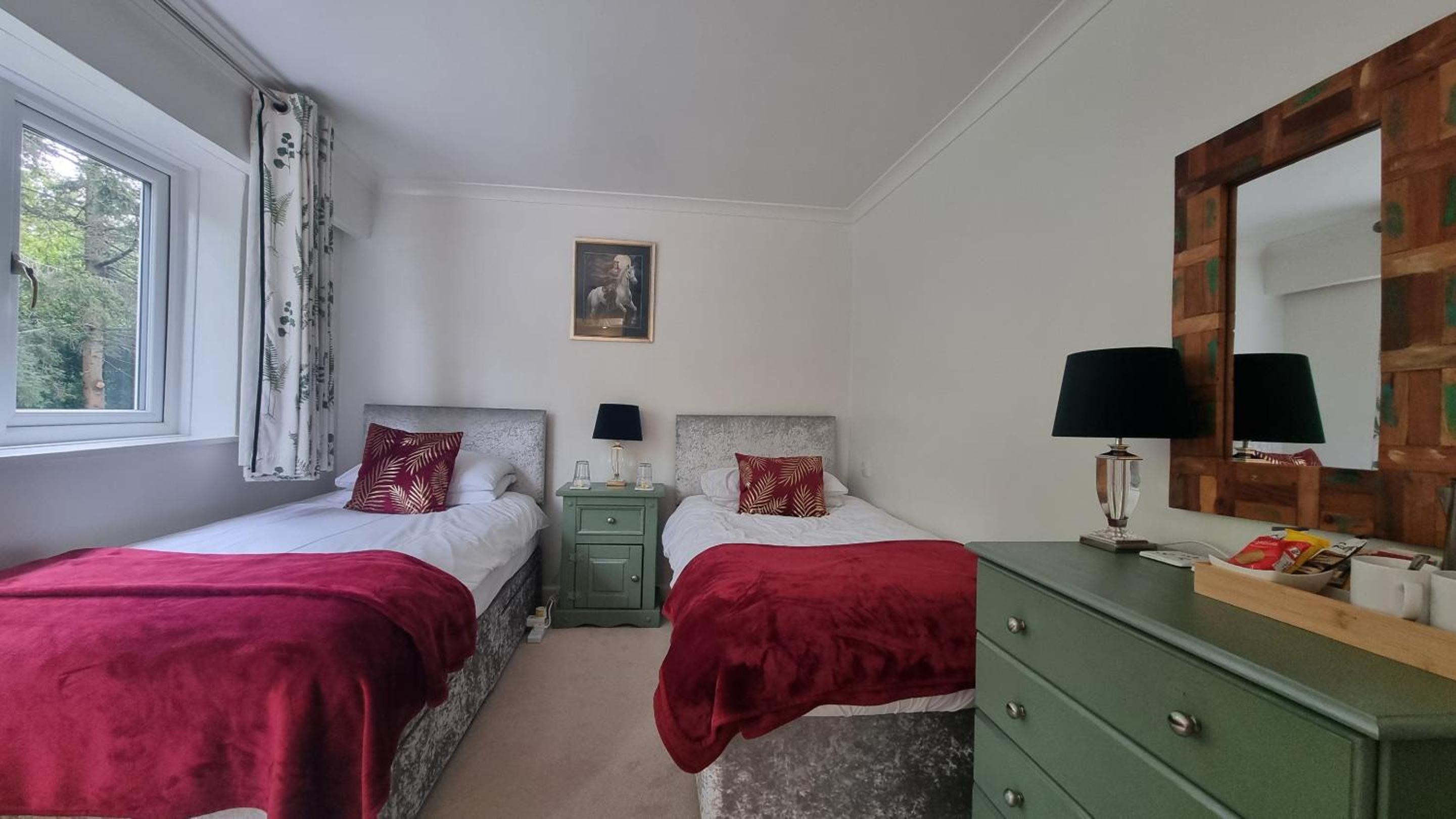 Twin Room with Private Bathroom