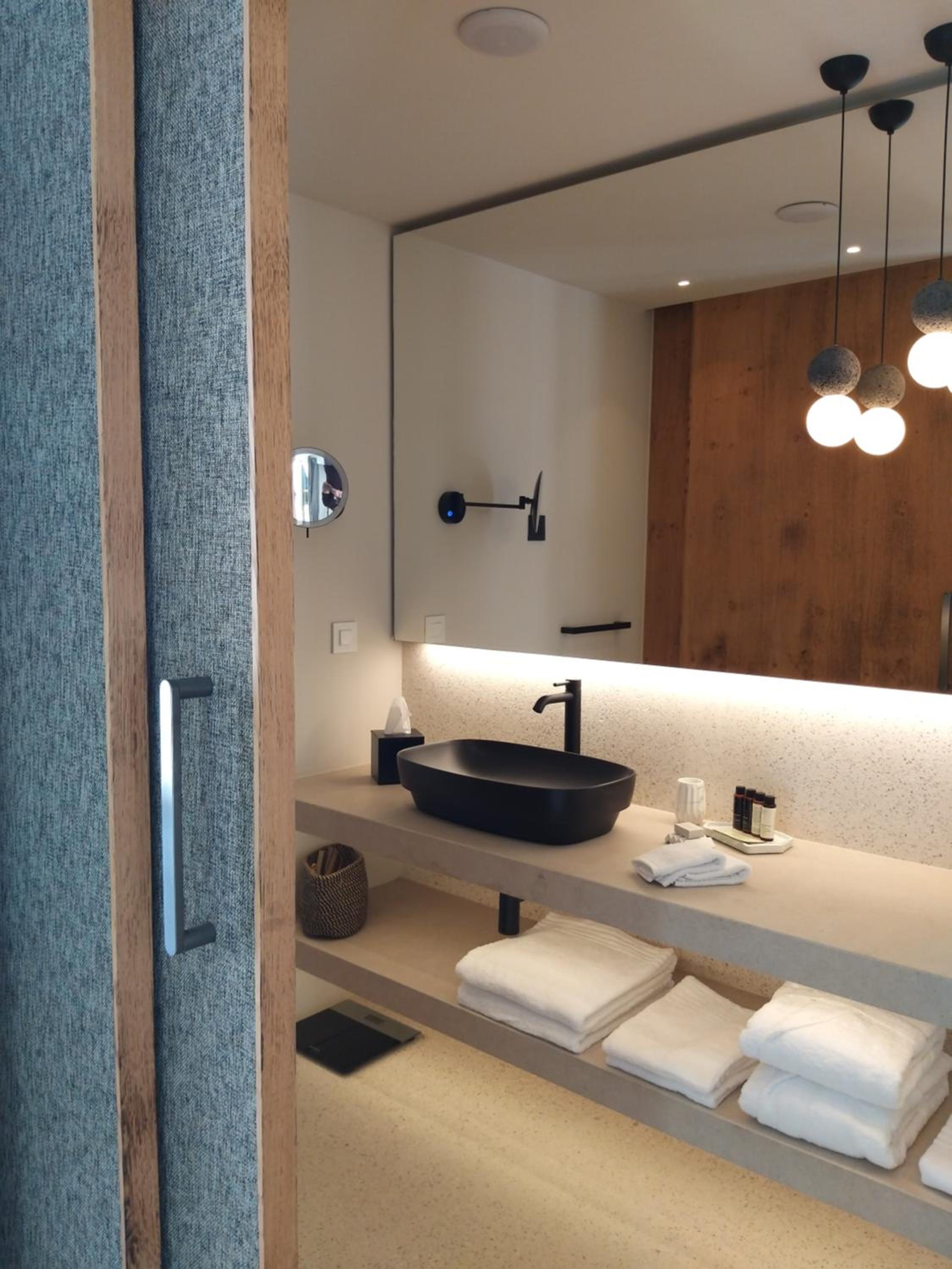 Harmonia Bungalow with Hot Tub - Photo 3