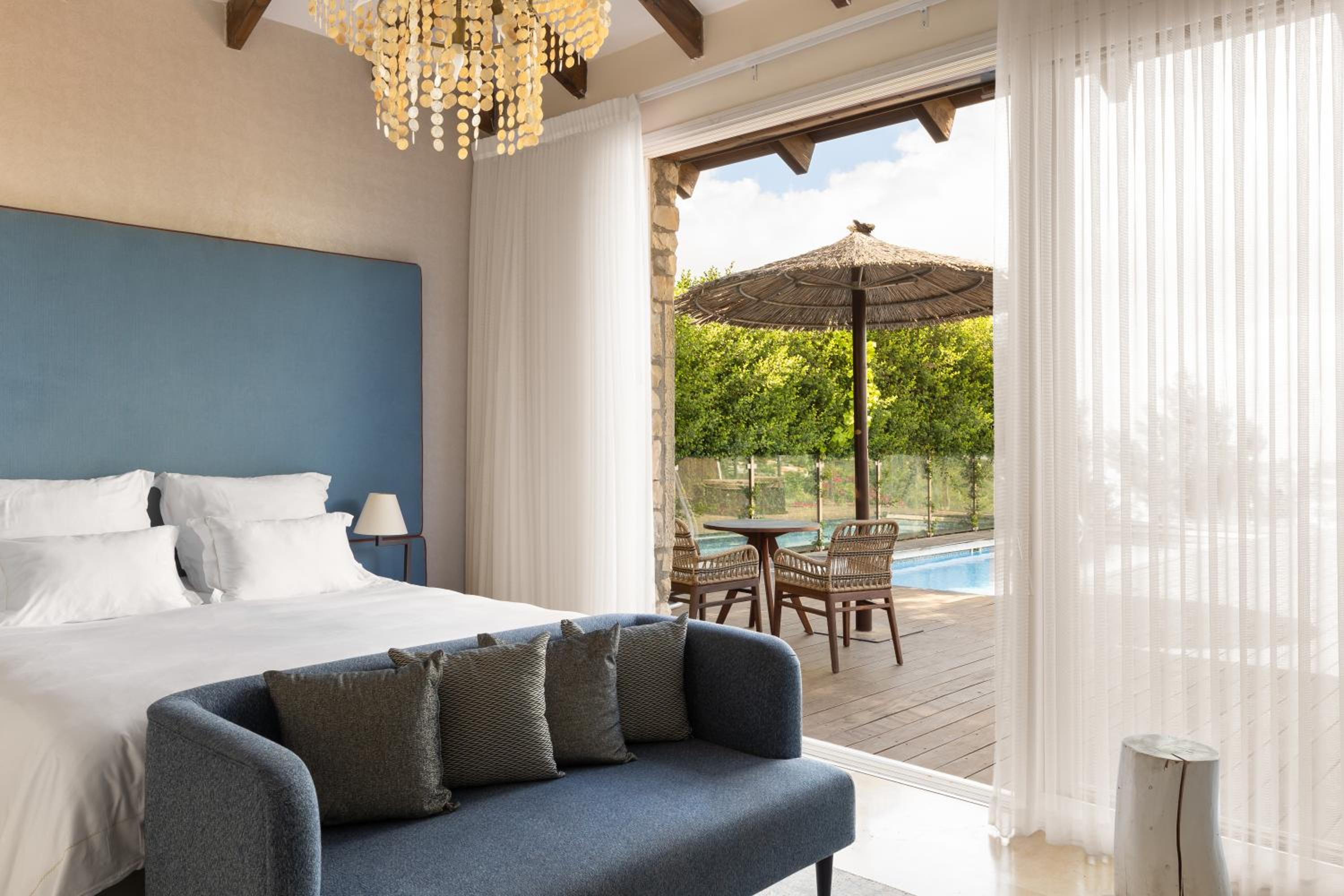 Junior Suite with Private Large Pool and Large Terrace
