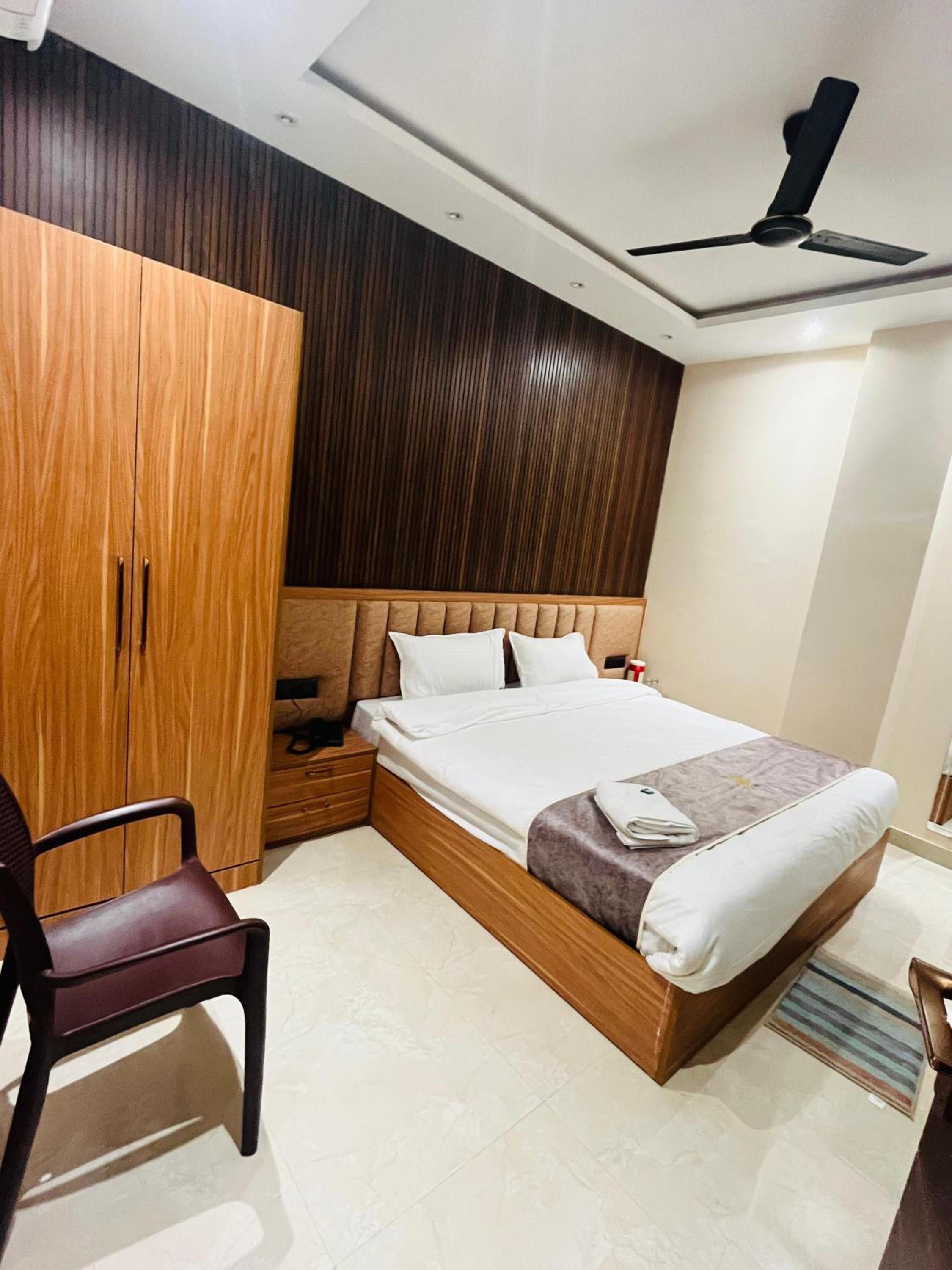 Deluxe Room - Photo 18