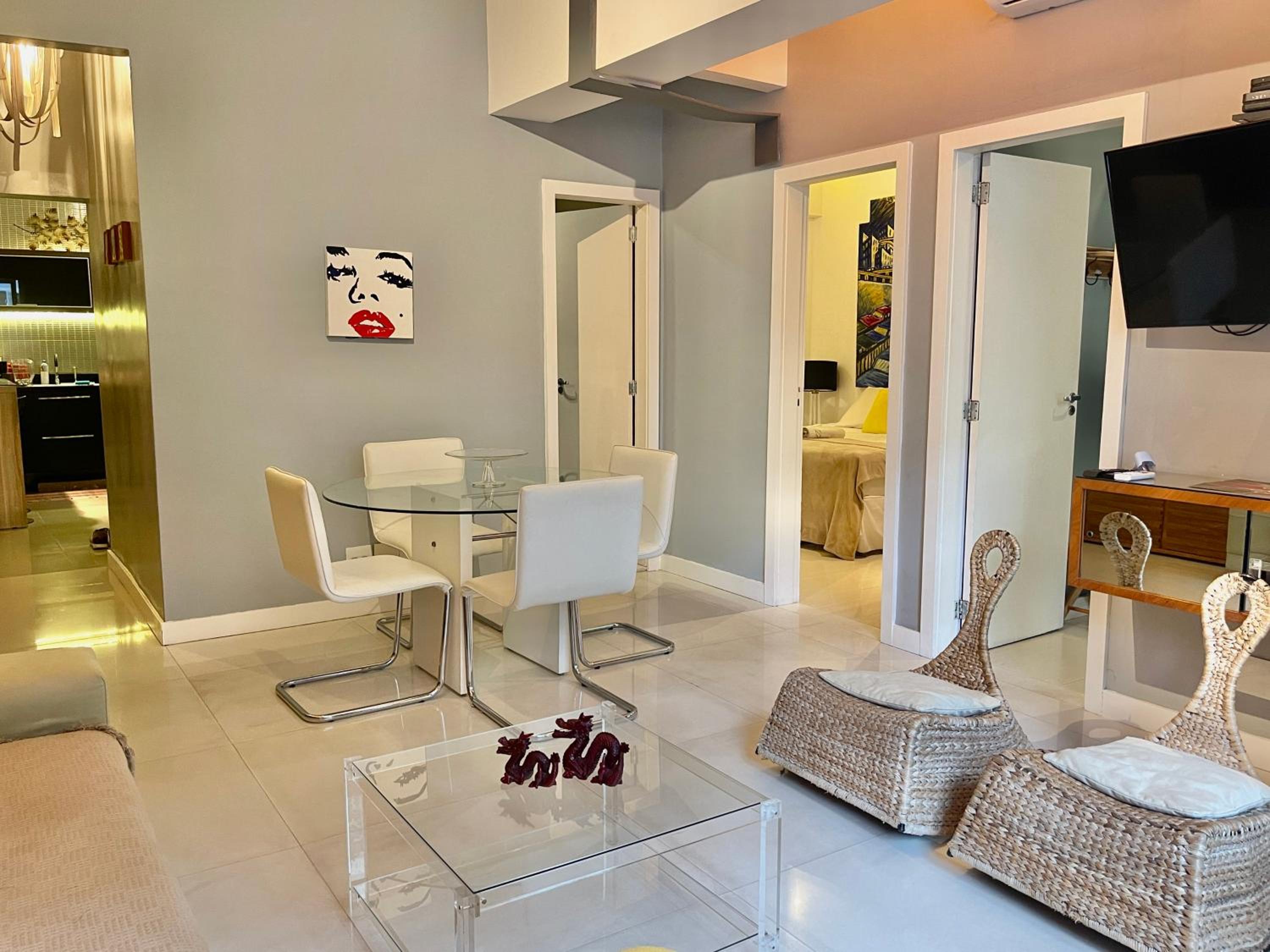 Two Bedroom Apartment with Terrace - Photo 5