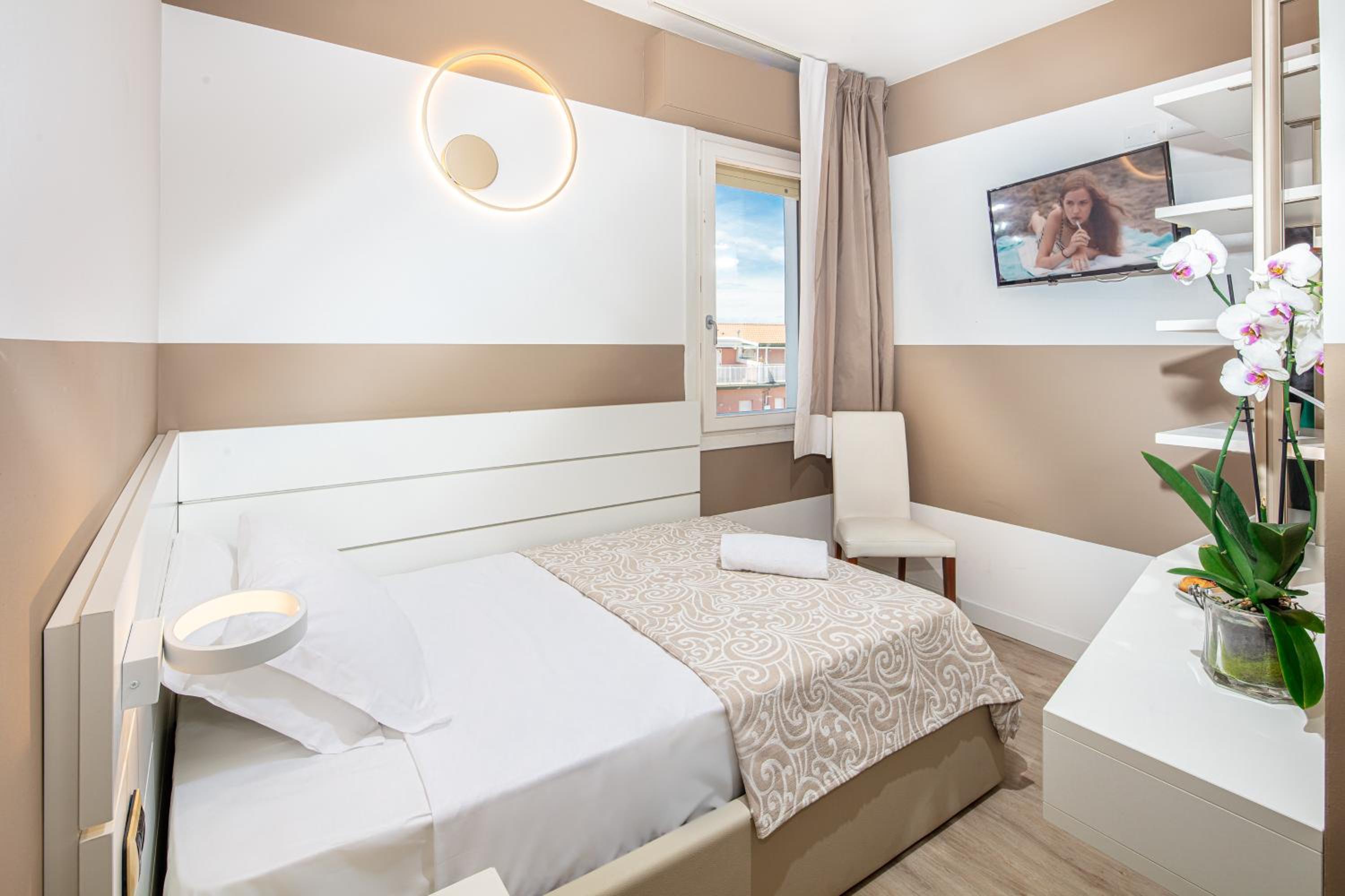 Classic Single Room