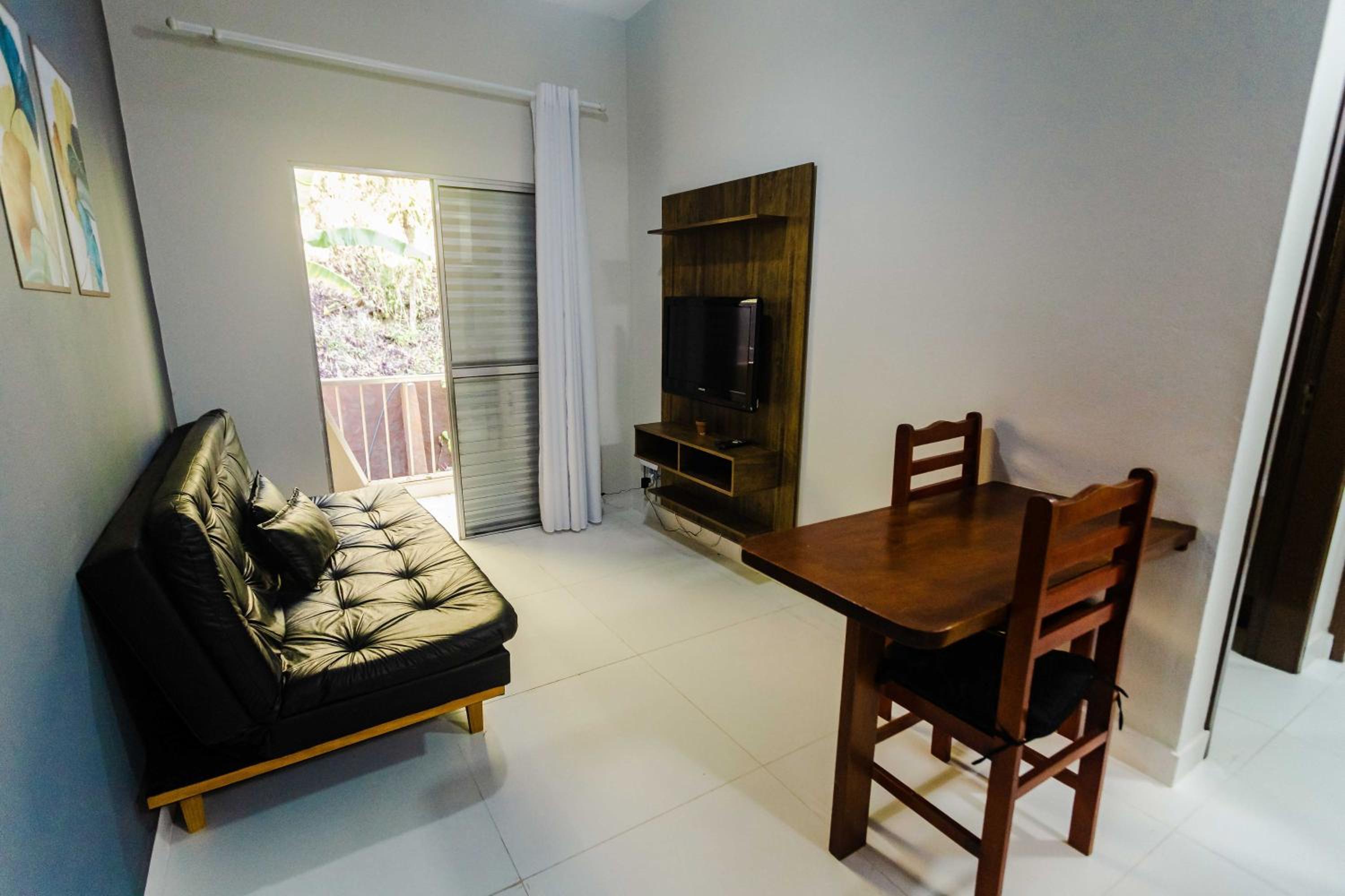 One-Bedroom Apartment photo 2