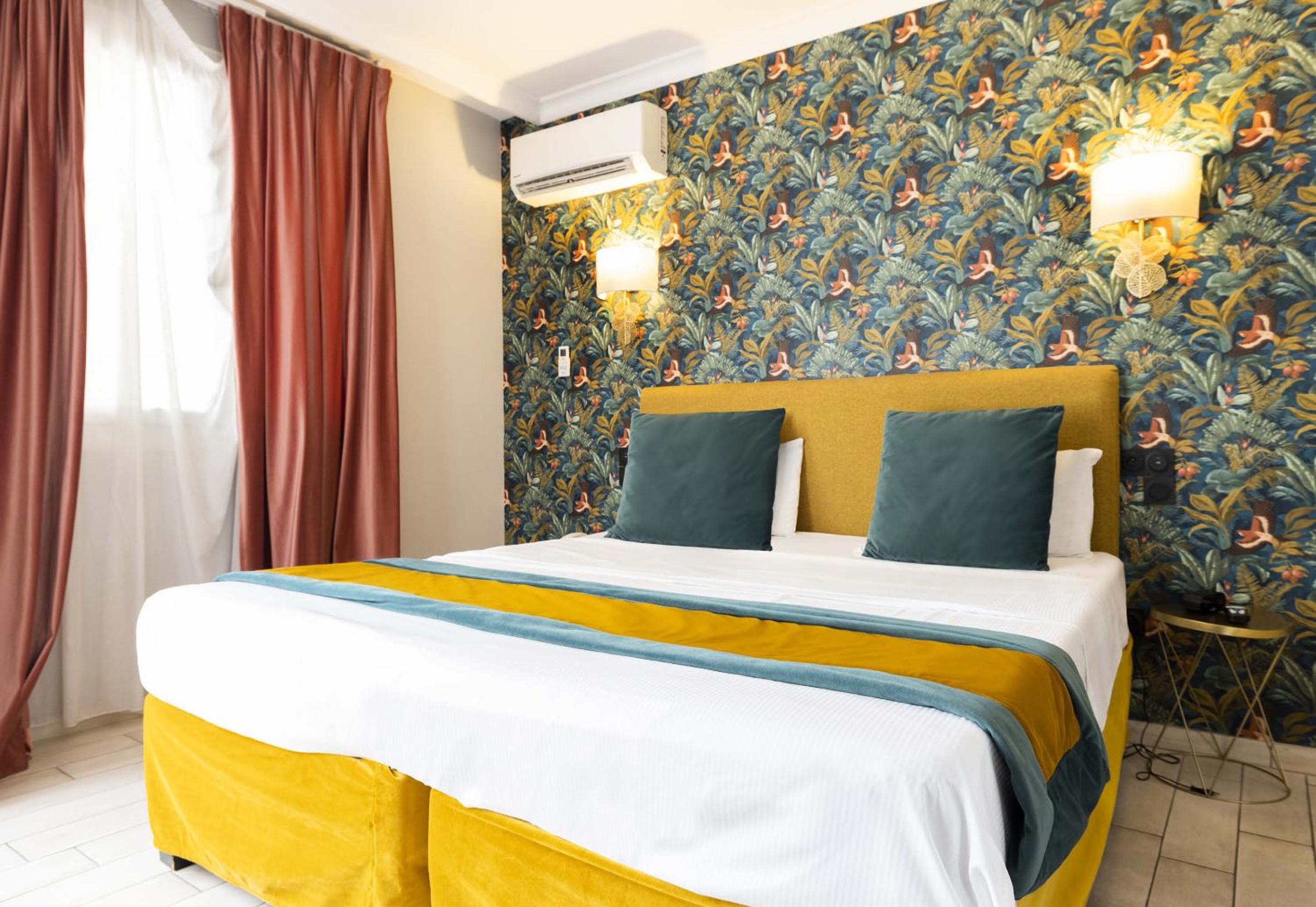 Double Room - Photo 6