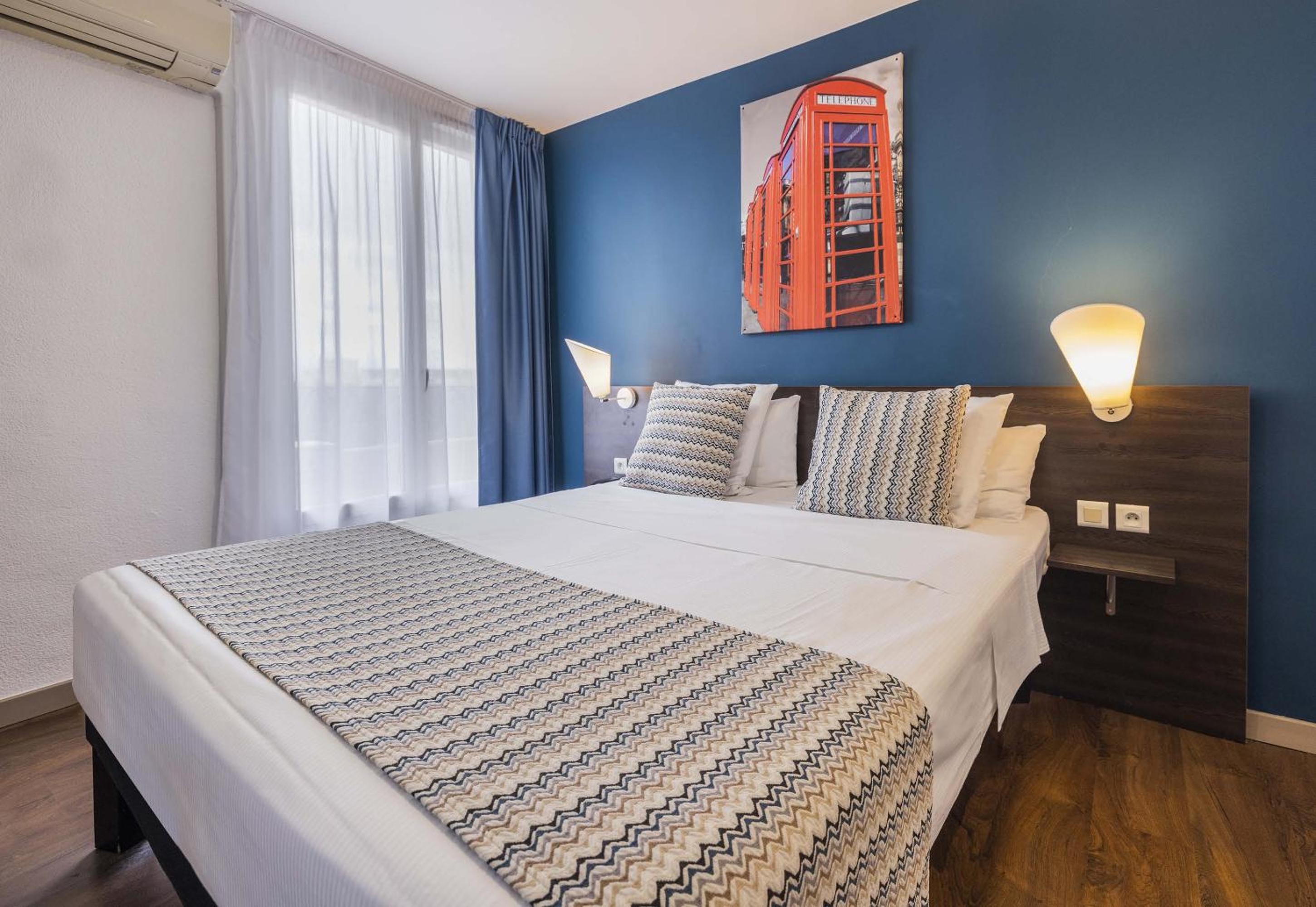 Double Room - Photo 5