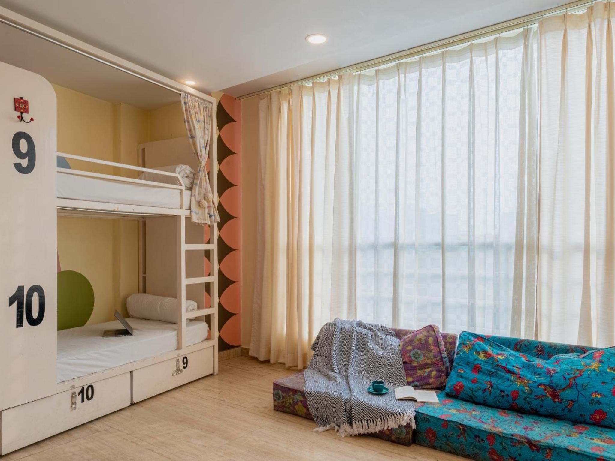 Bed in 10-Bed Mixed Dormitory Room photo 3