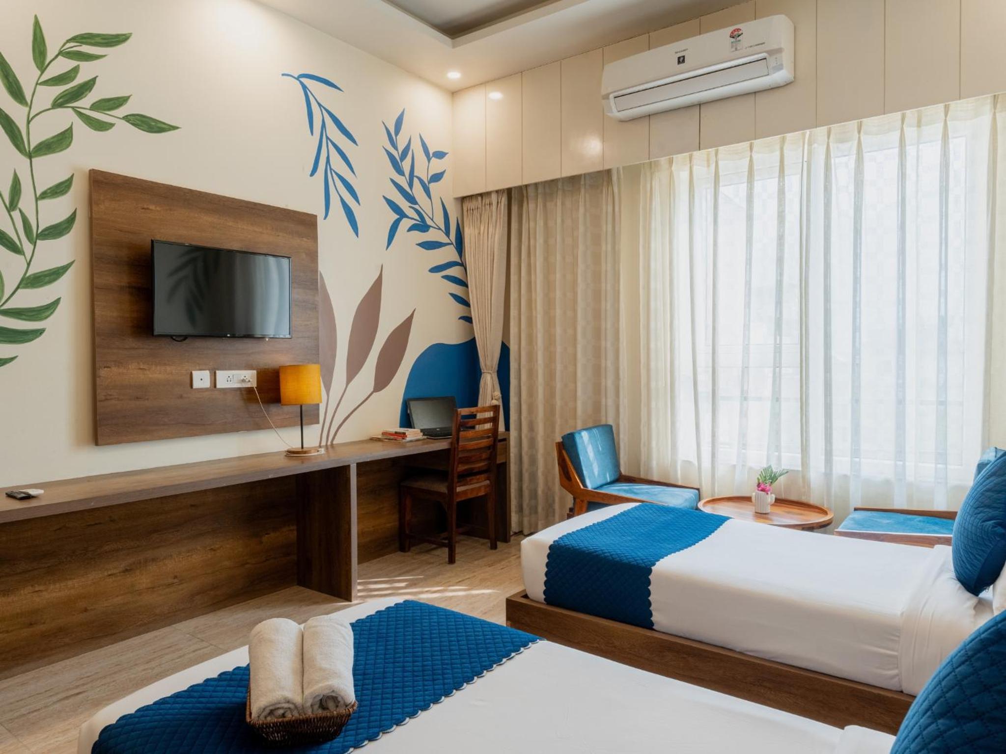 Deluxe Twin Room photo 2