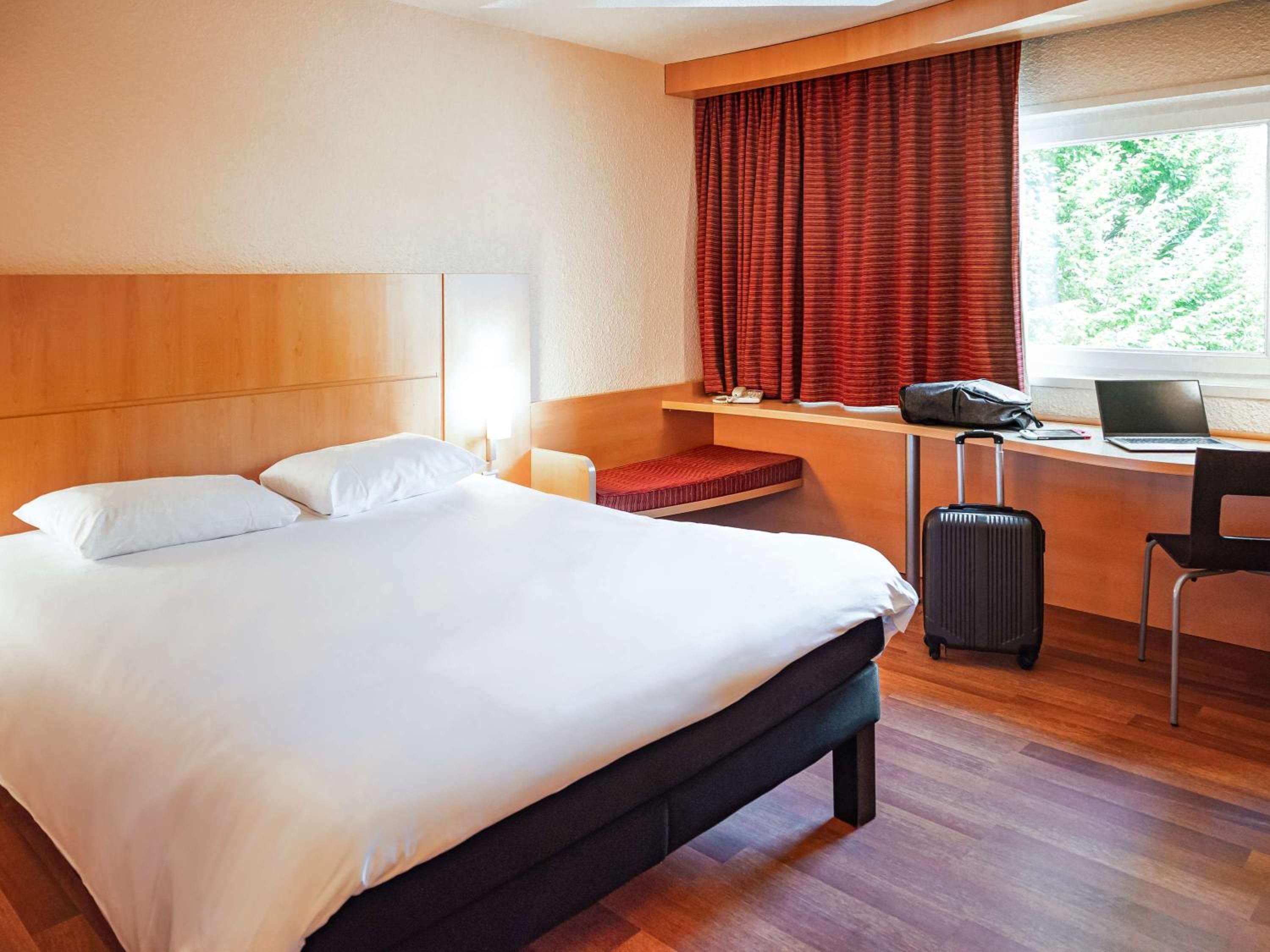 Standard Double Room - Photo 19