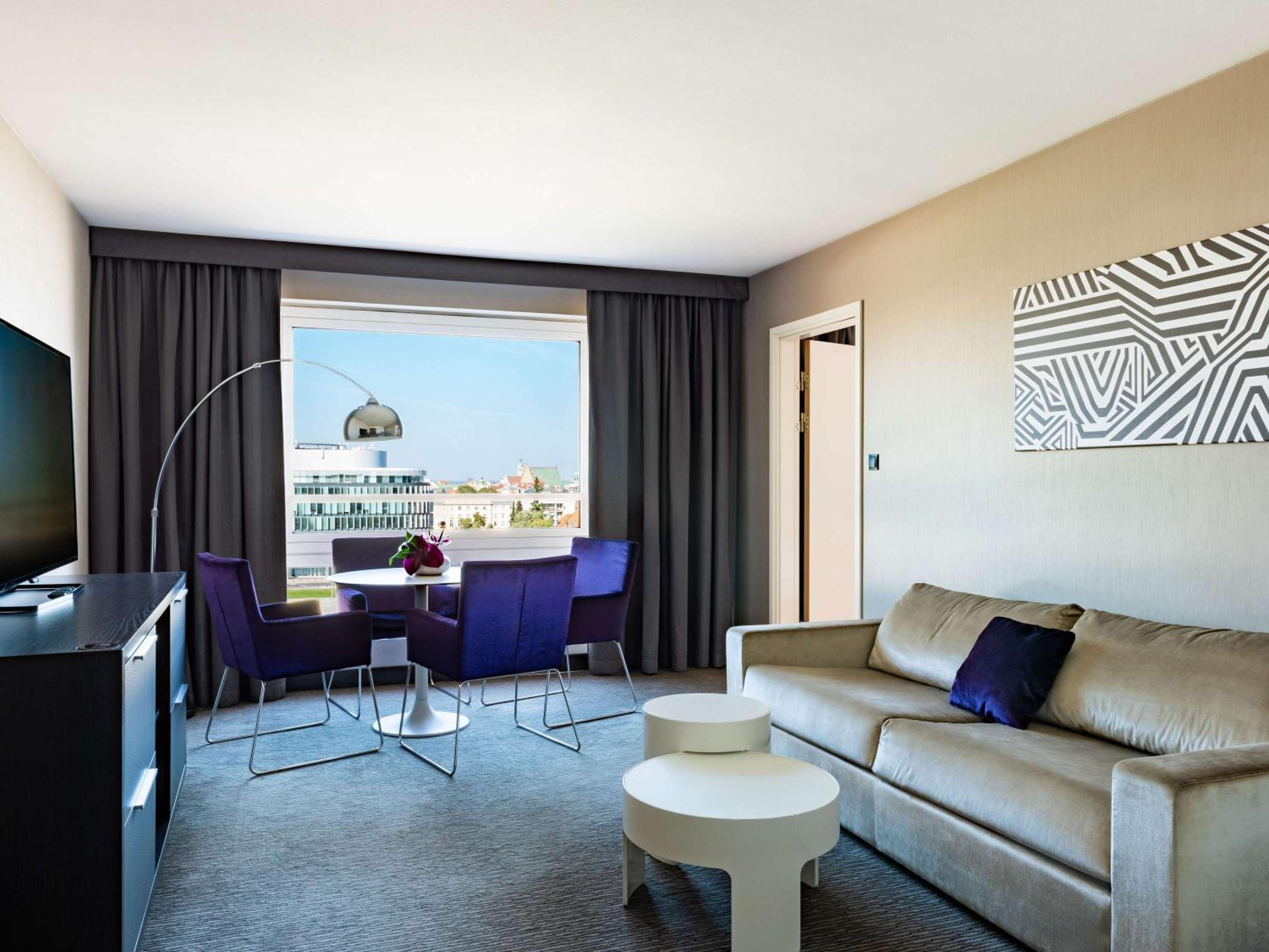 Prestige King Suite - Photo 1
