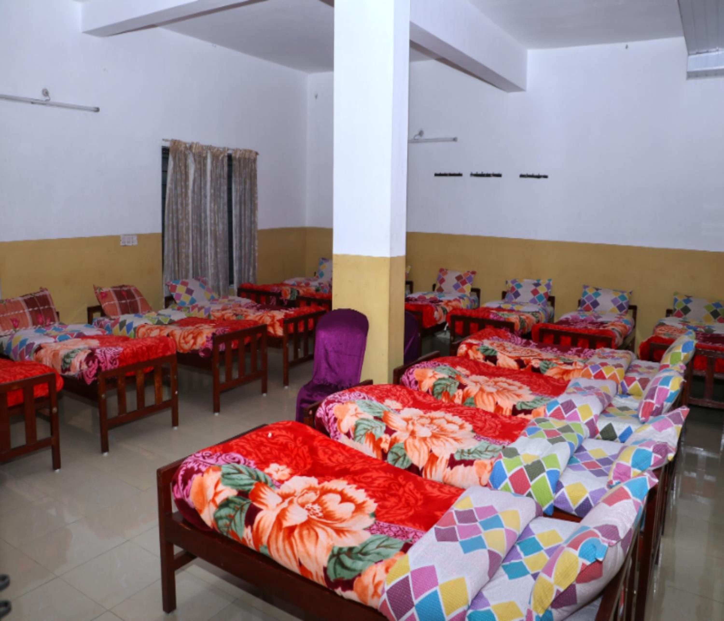 Mixed Dormitory Room