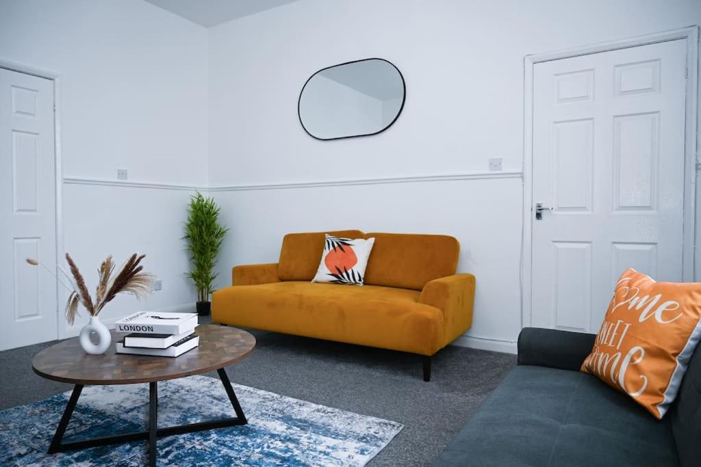 Three-Bedroom House photo 1