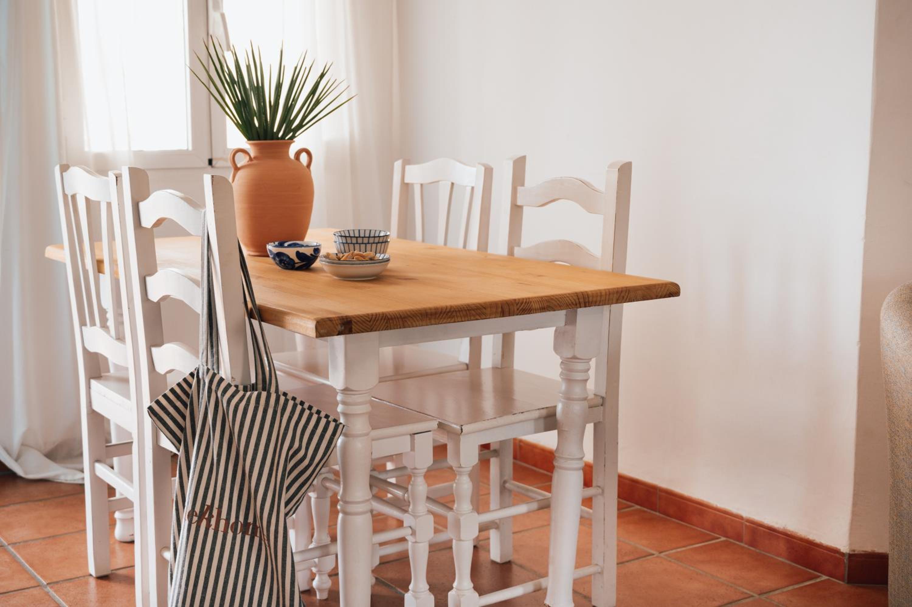 Three-Bedroom Apartment with Terrace - Photo 19